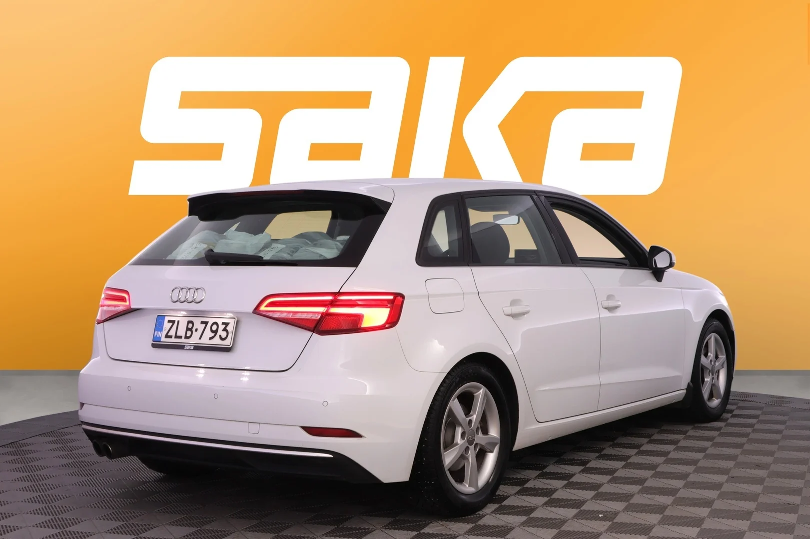 Car Image - 78IIM82vVBgsLxLSCsTKOQ