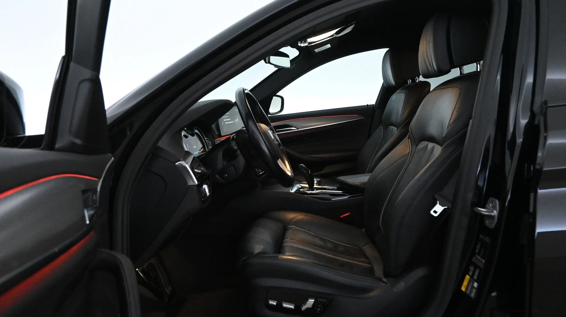 Car Image - 6WALL0E1NmkfBtmTAGa8hk