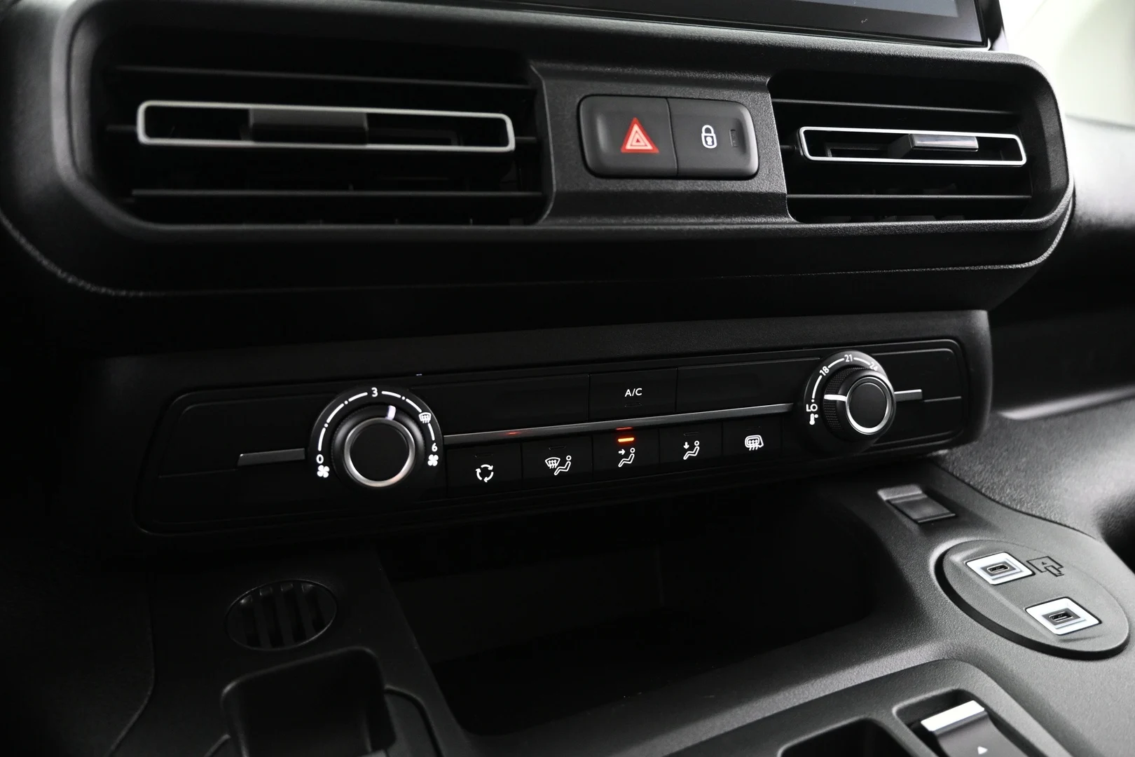 Car Image - 5PtjERqjmcPEkIycqPsVn8