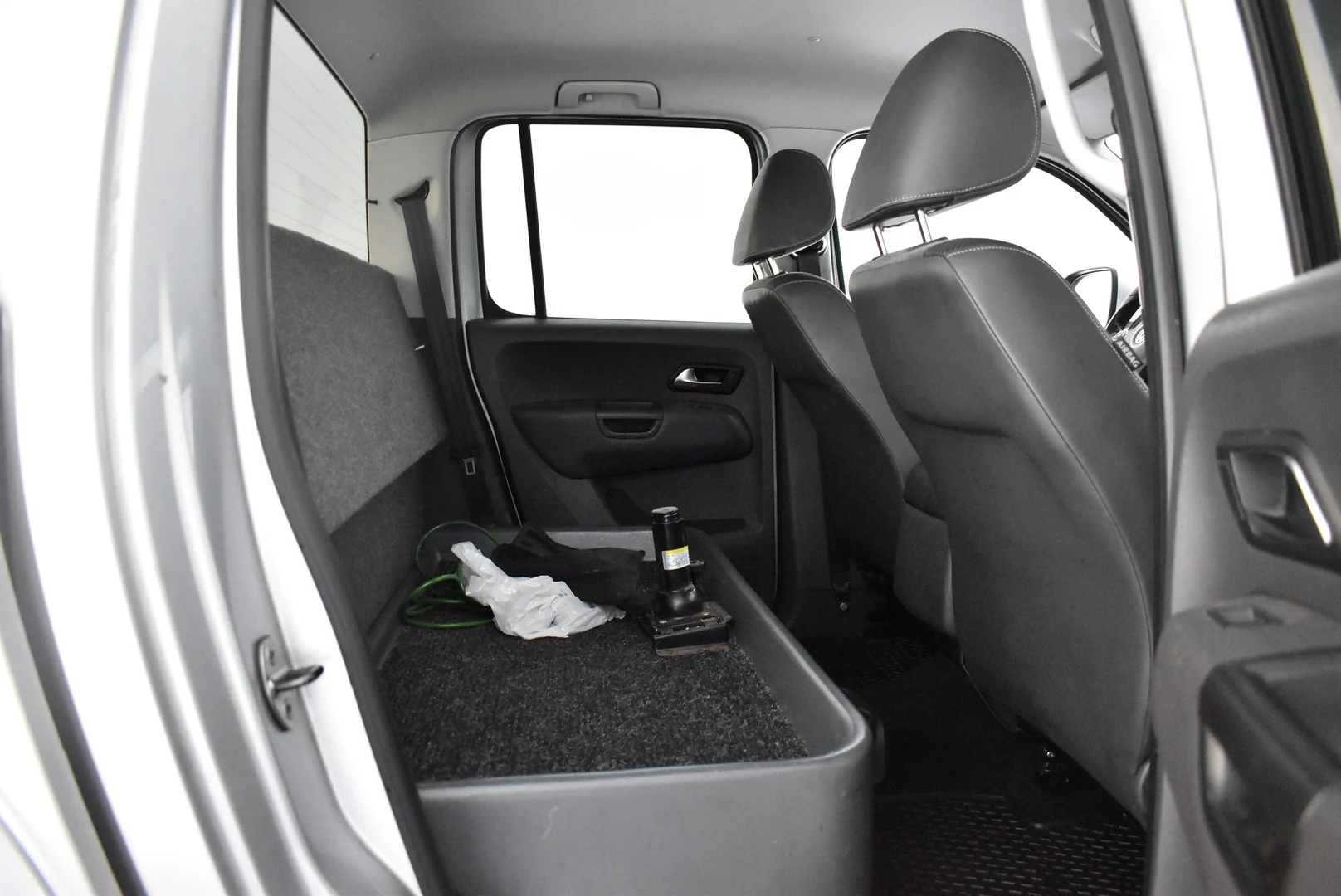 Car Image - 6QToImccpiL7ewhNyuqFxJ