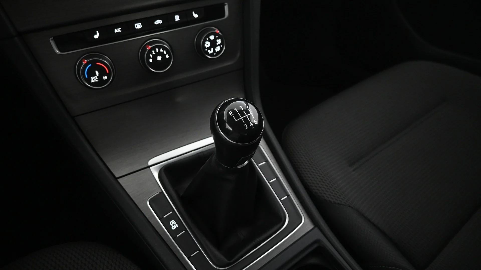 Car Image - 4dK7vveKXb8LHwLpYAZck