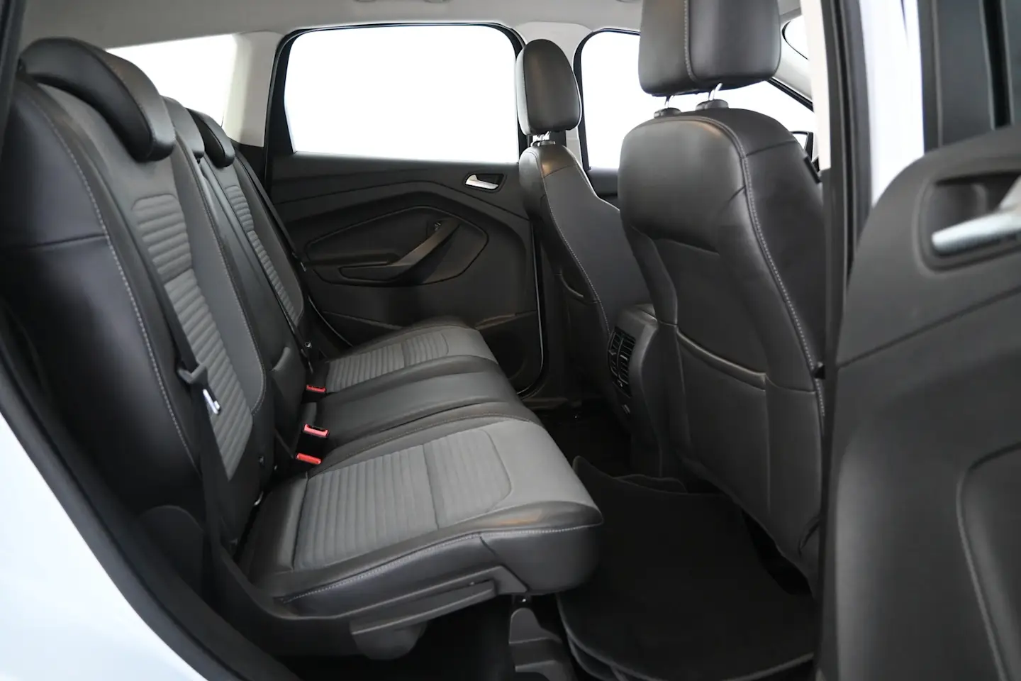 Car Image - 5wY5KBbtjqzTolco2OaoSe