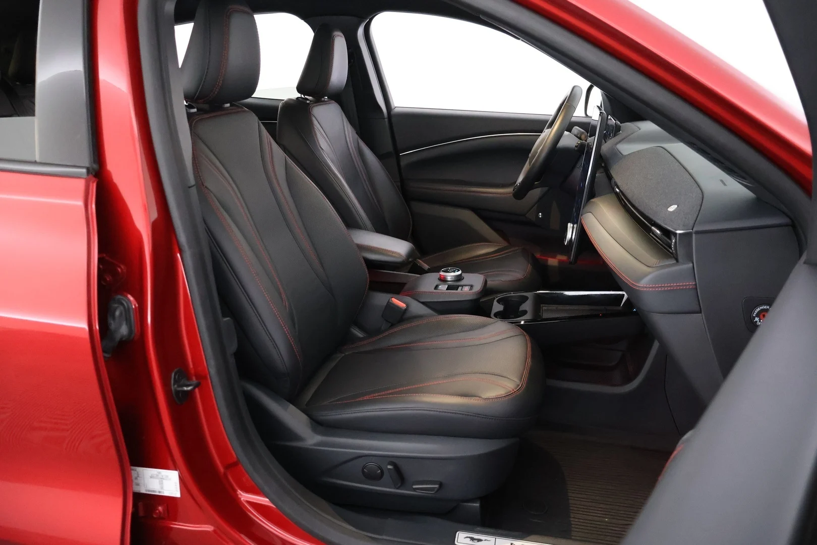 Car Image - HP2Zv8rPqxNGIJZMPVIwC