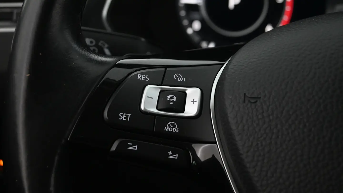 Car Image - 7mge4nIvtCVZvqAwyoYoBD