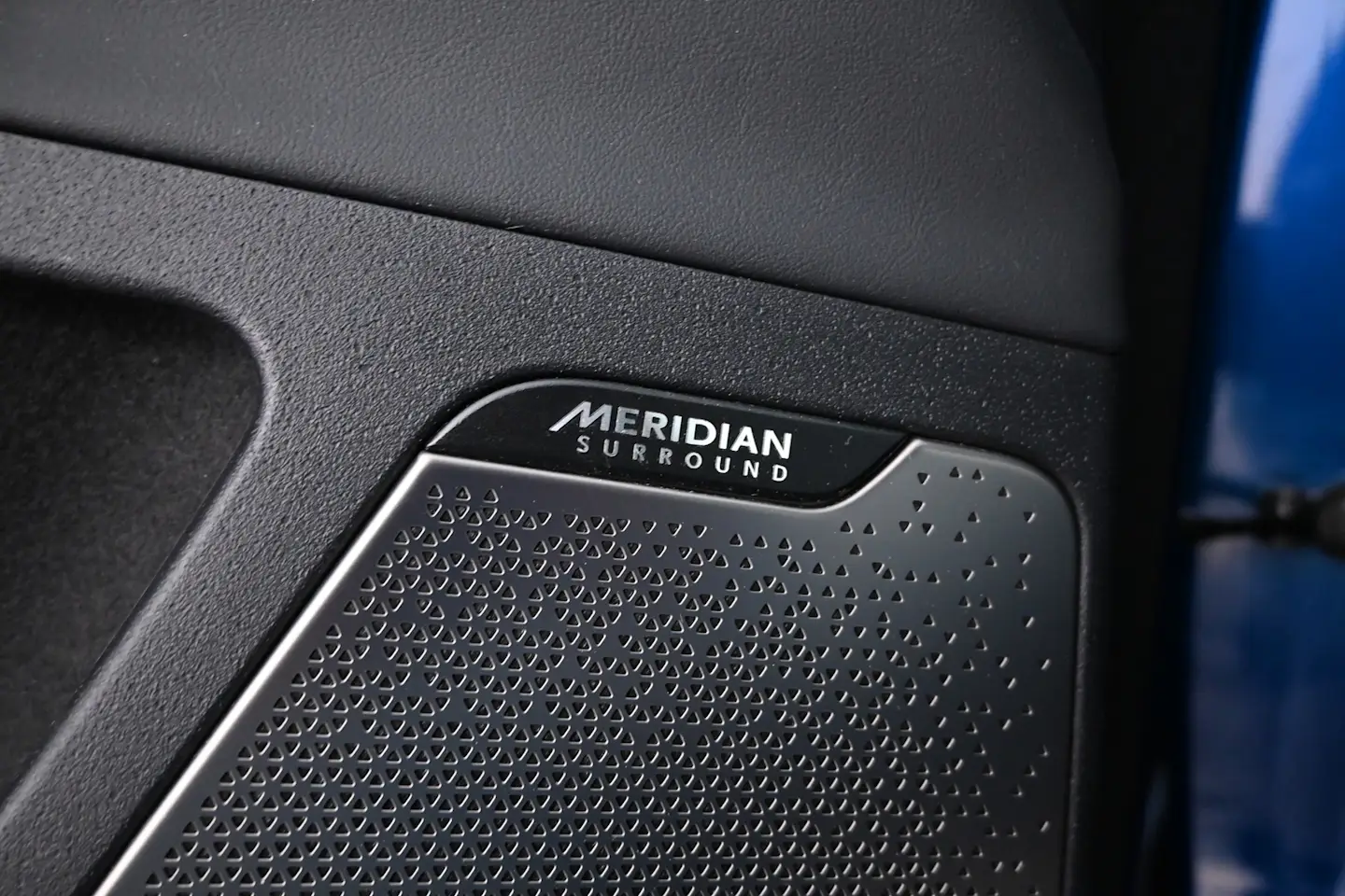 Car Image - 6LWVnq3U9ZNLpIZk9Iqvgd