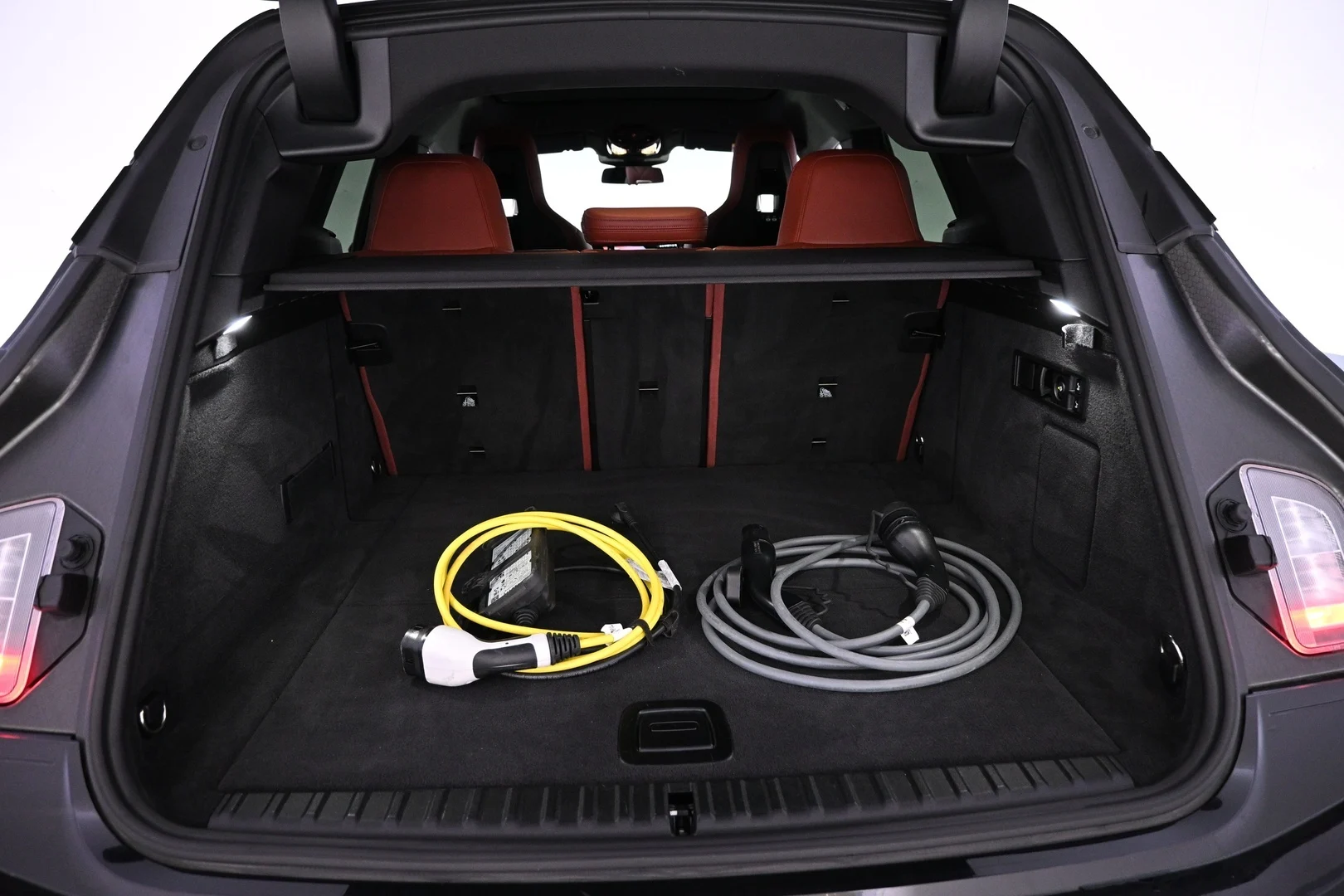 Car Image - 4bqSrZG4q1CDnZA3bEeFjO