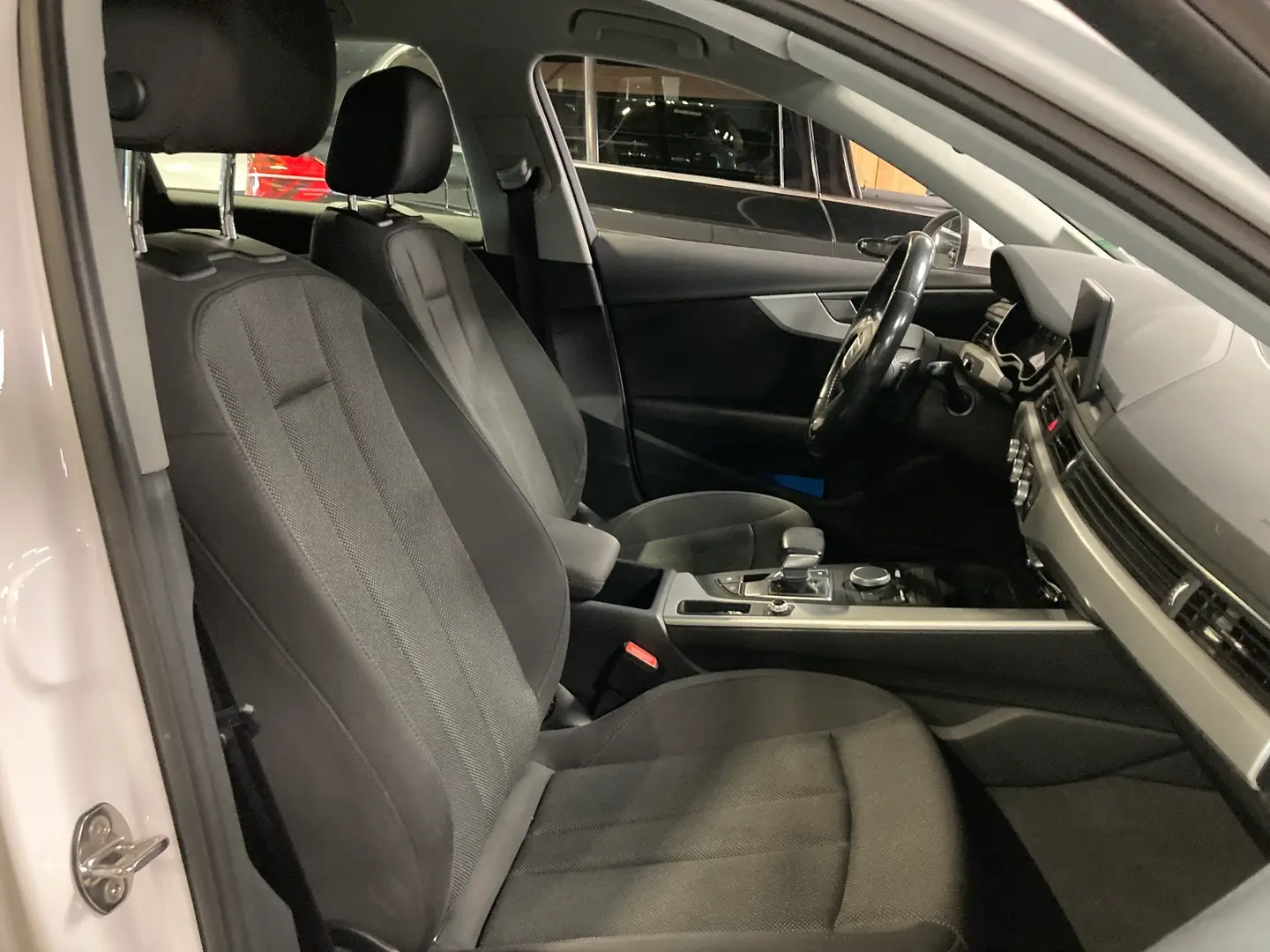 Car Image - nxI84AQgQCNrelsmhFeRt