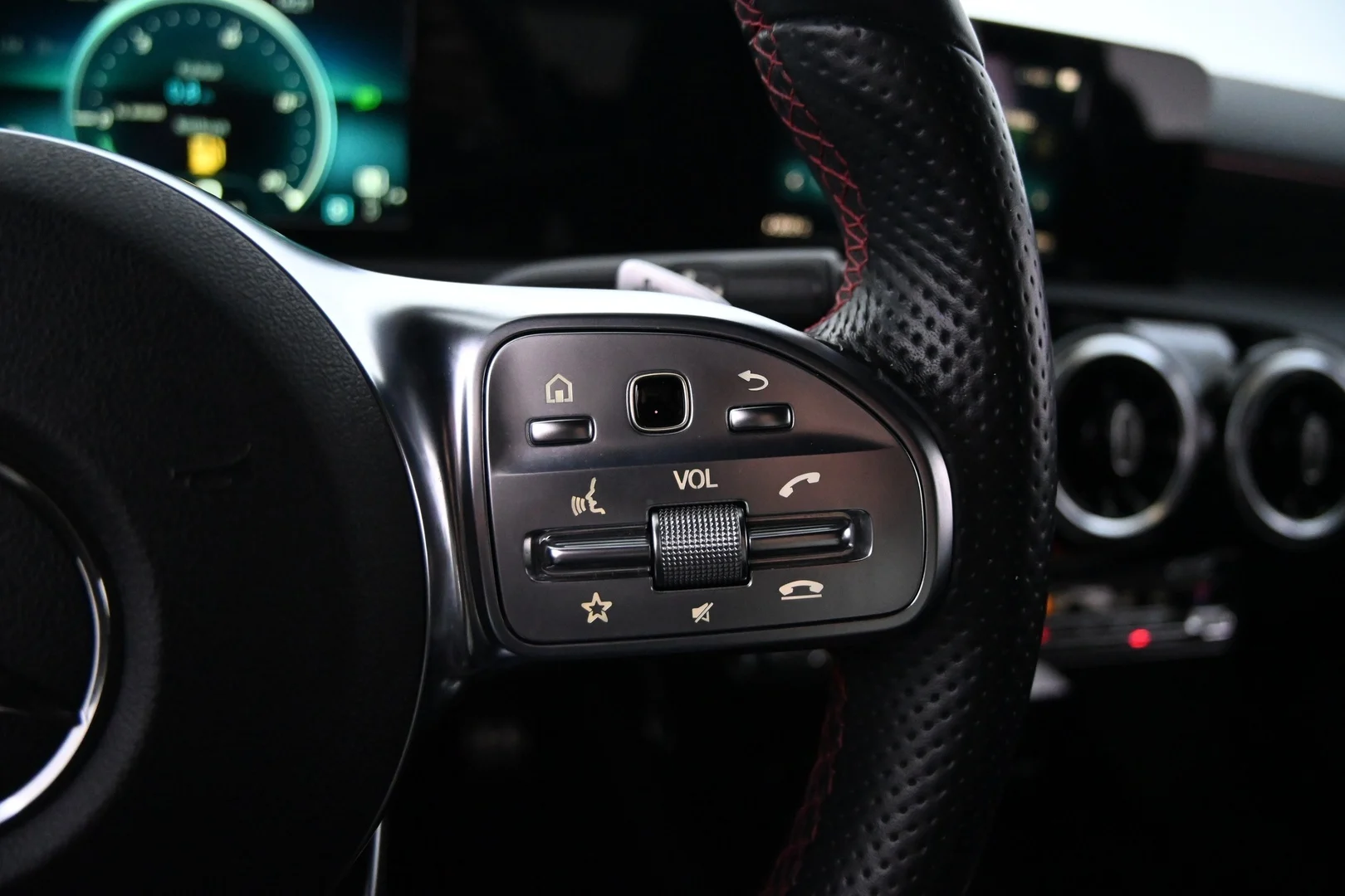 Car Image - 1yQUdH7C04u6ExTEyh1arX