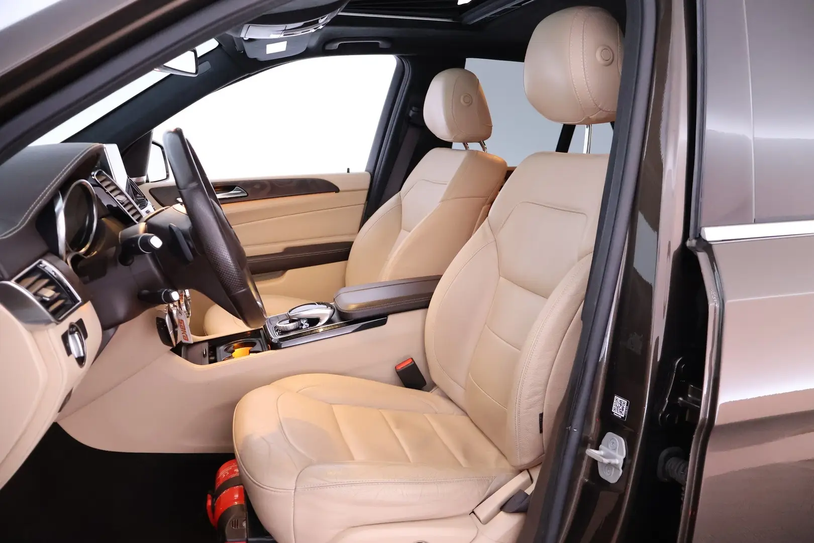 Car Image - 720qEPsioSXL3mrOdFWps9