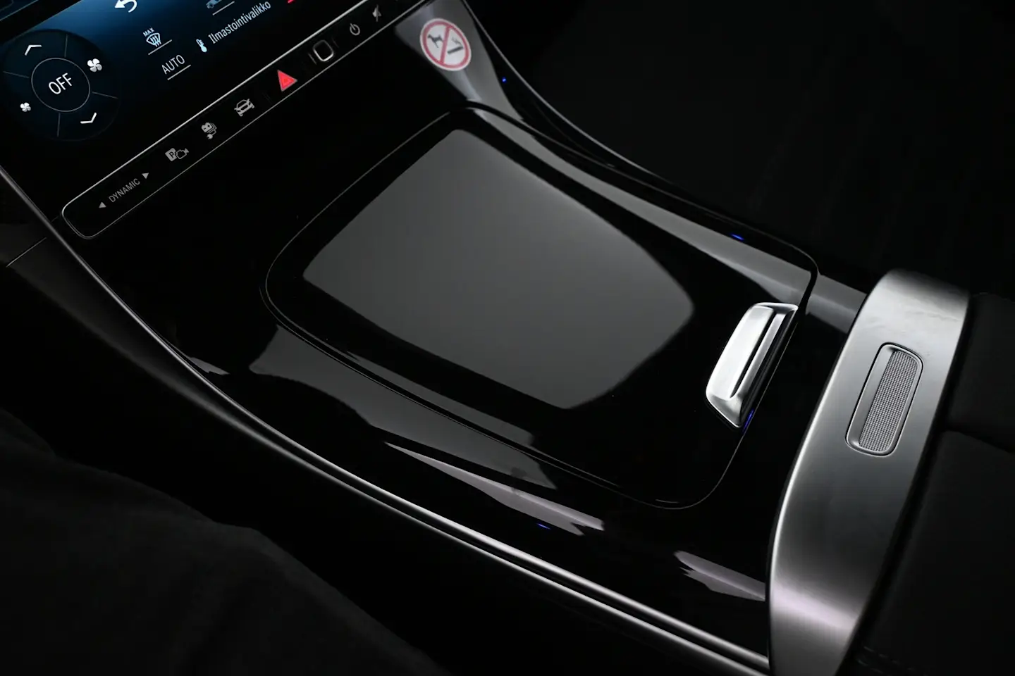 Car Image - 3DtINH4wTjwYzT19qT2pGX