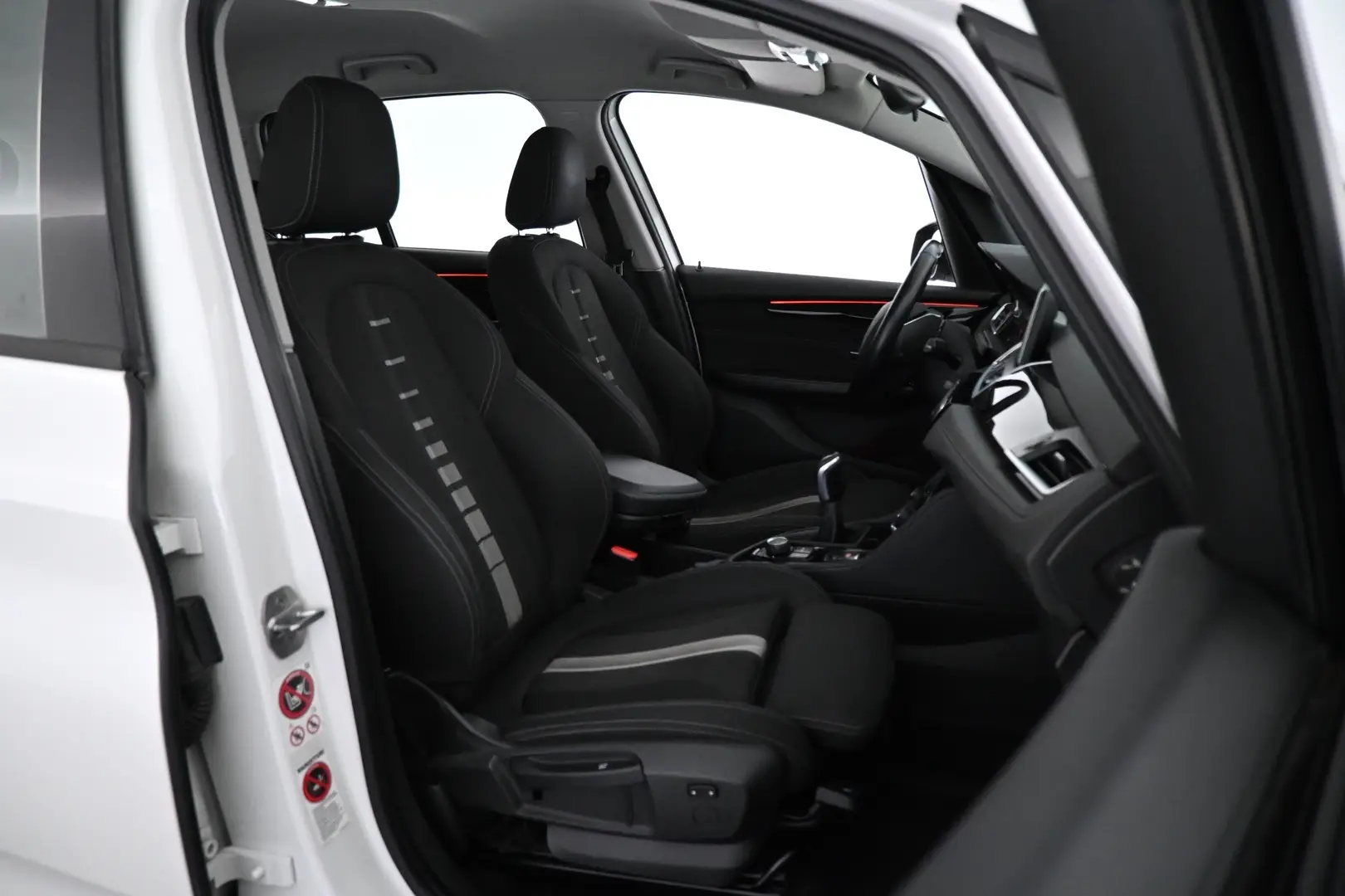 Car Image - 6o3v5LGMFokIic79NbOMPp