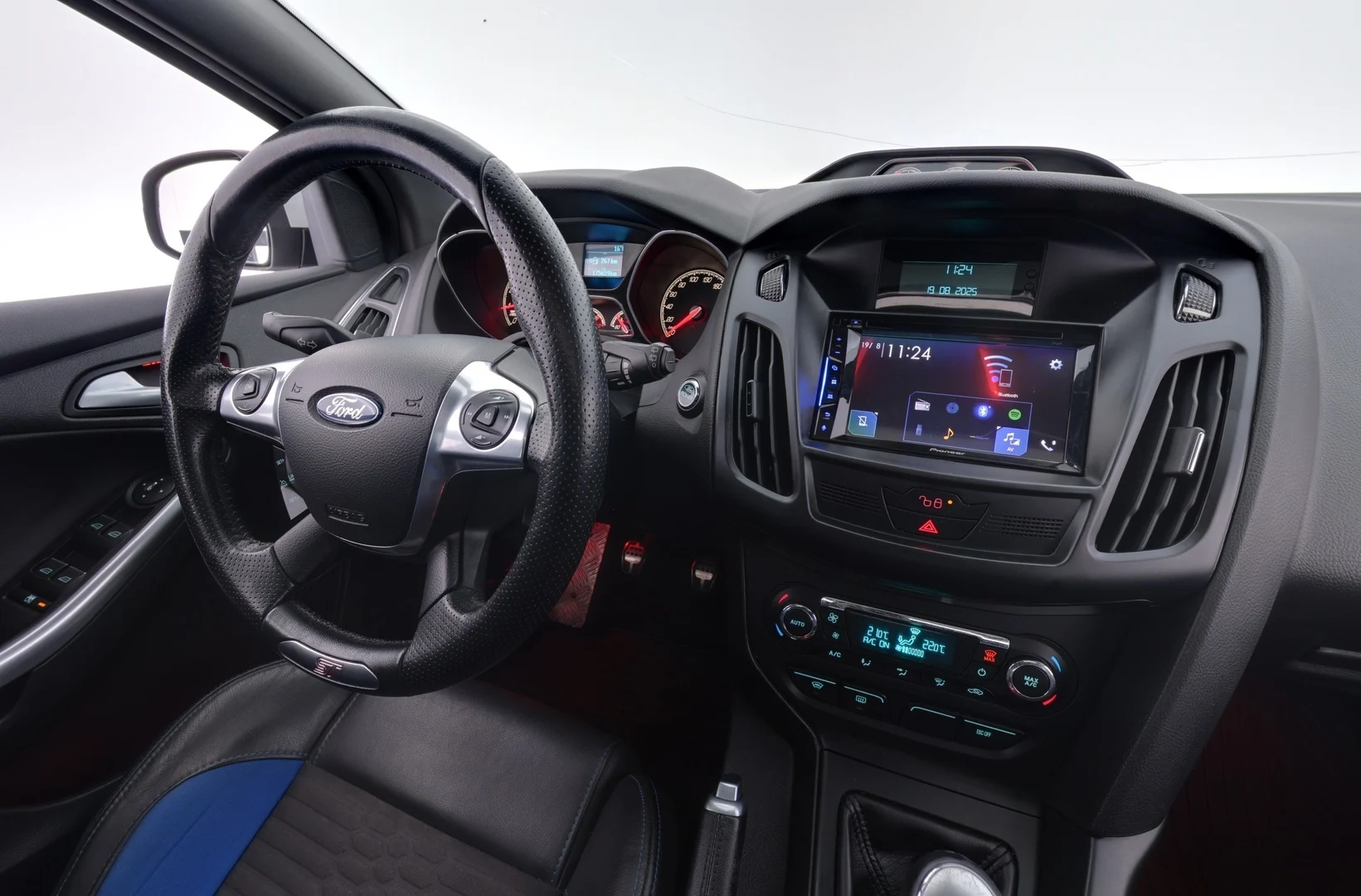 Car Image - 189ViS7W24WpHWYCJXnUsy