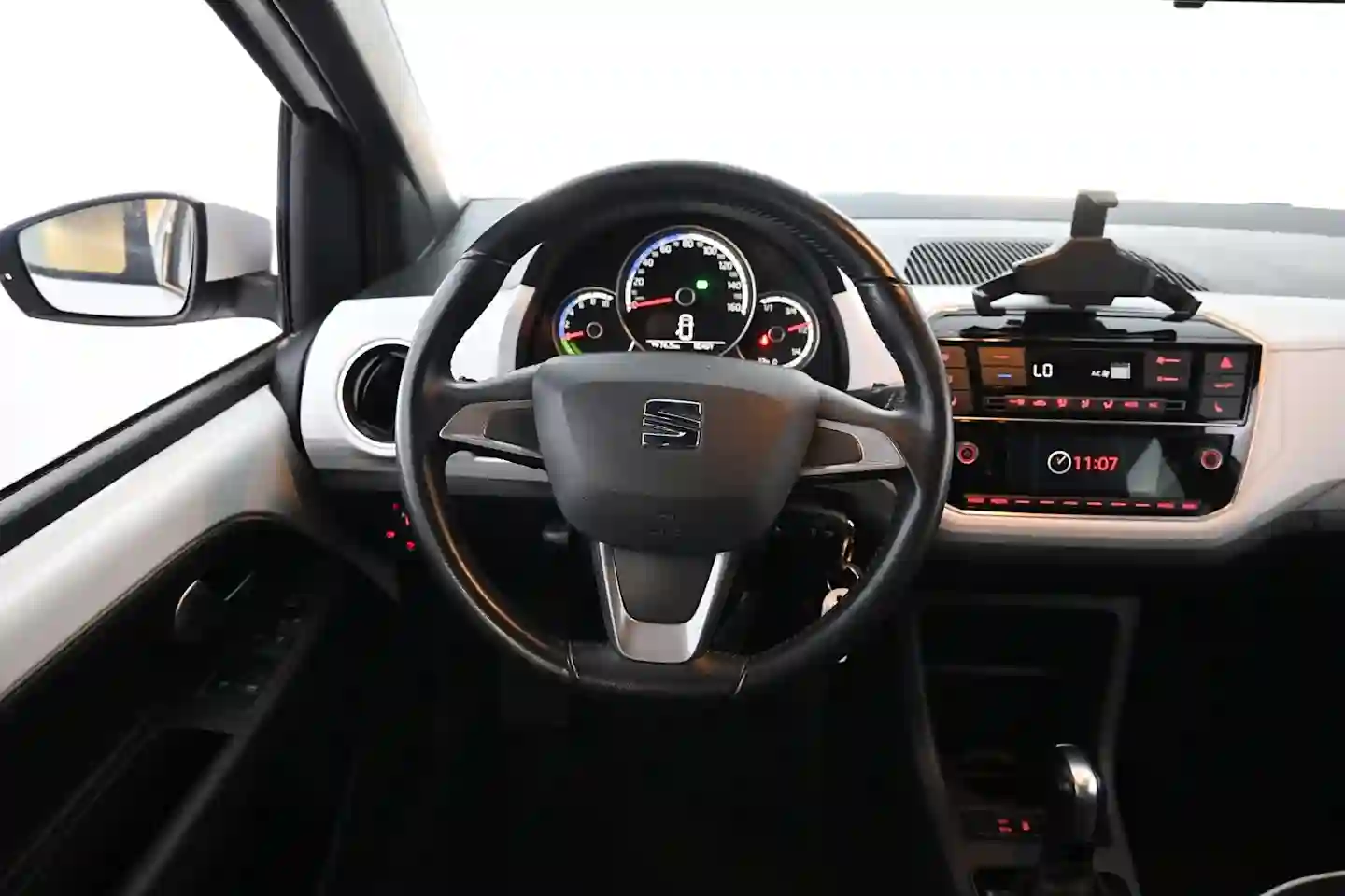Car Image - 33gSiKYWe1SDzsVGjoF13u