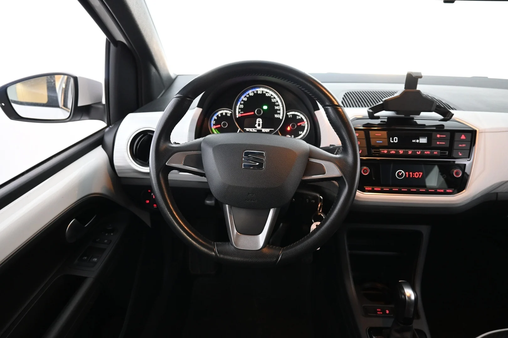 Car Image - 33gSiKYWe1SDzsVGjoF13u