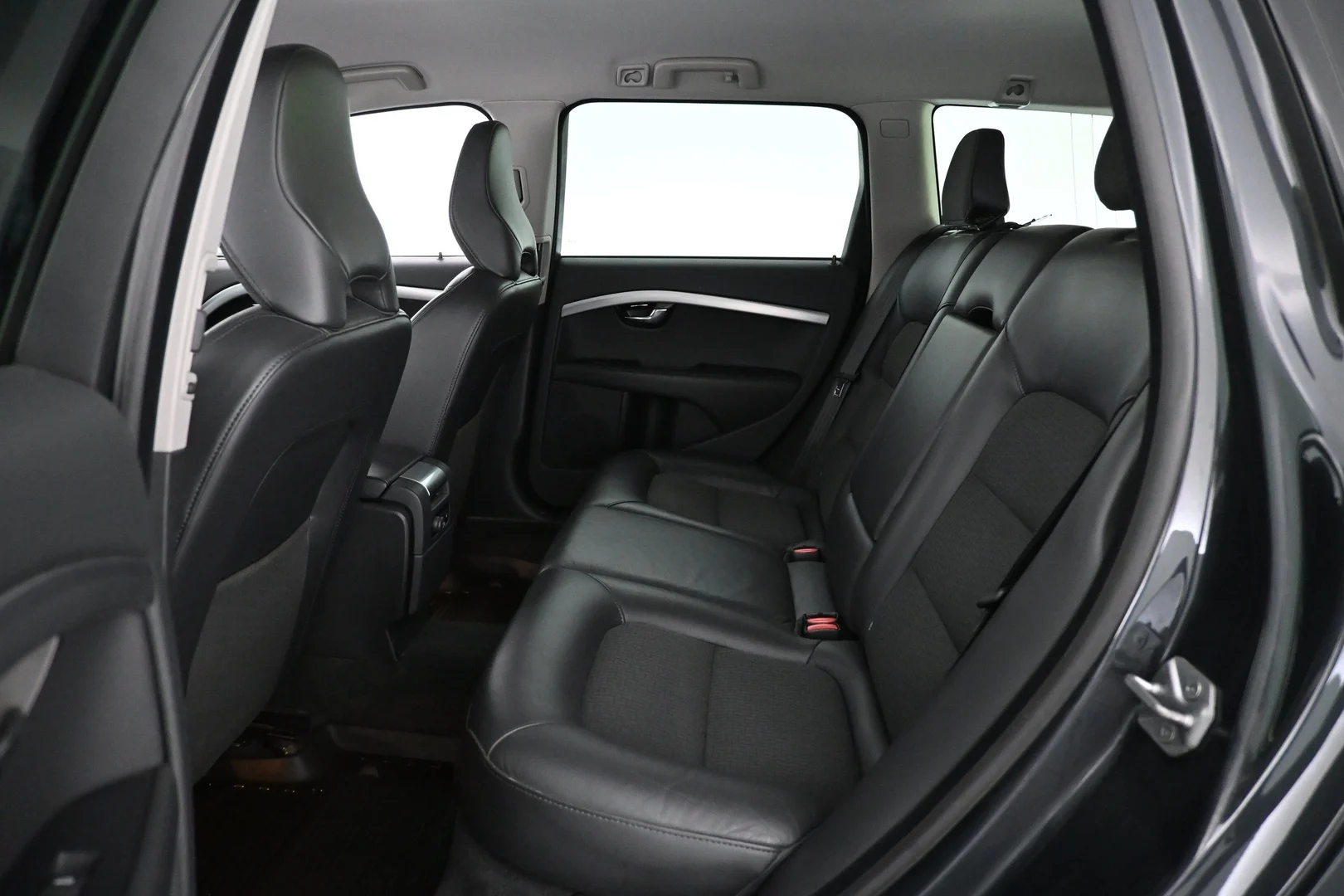 Car Image - 4Z9sYFg5yPwA9Q7q0lM0D8