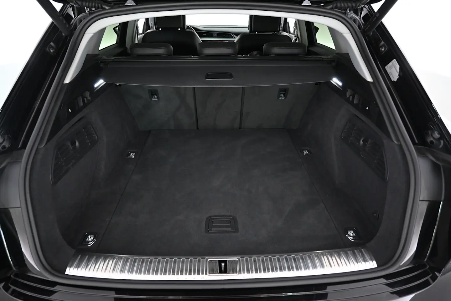 Car Image - 67RjePd5XGptkVH52yO1hM
