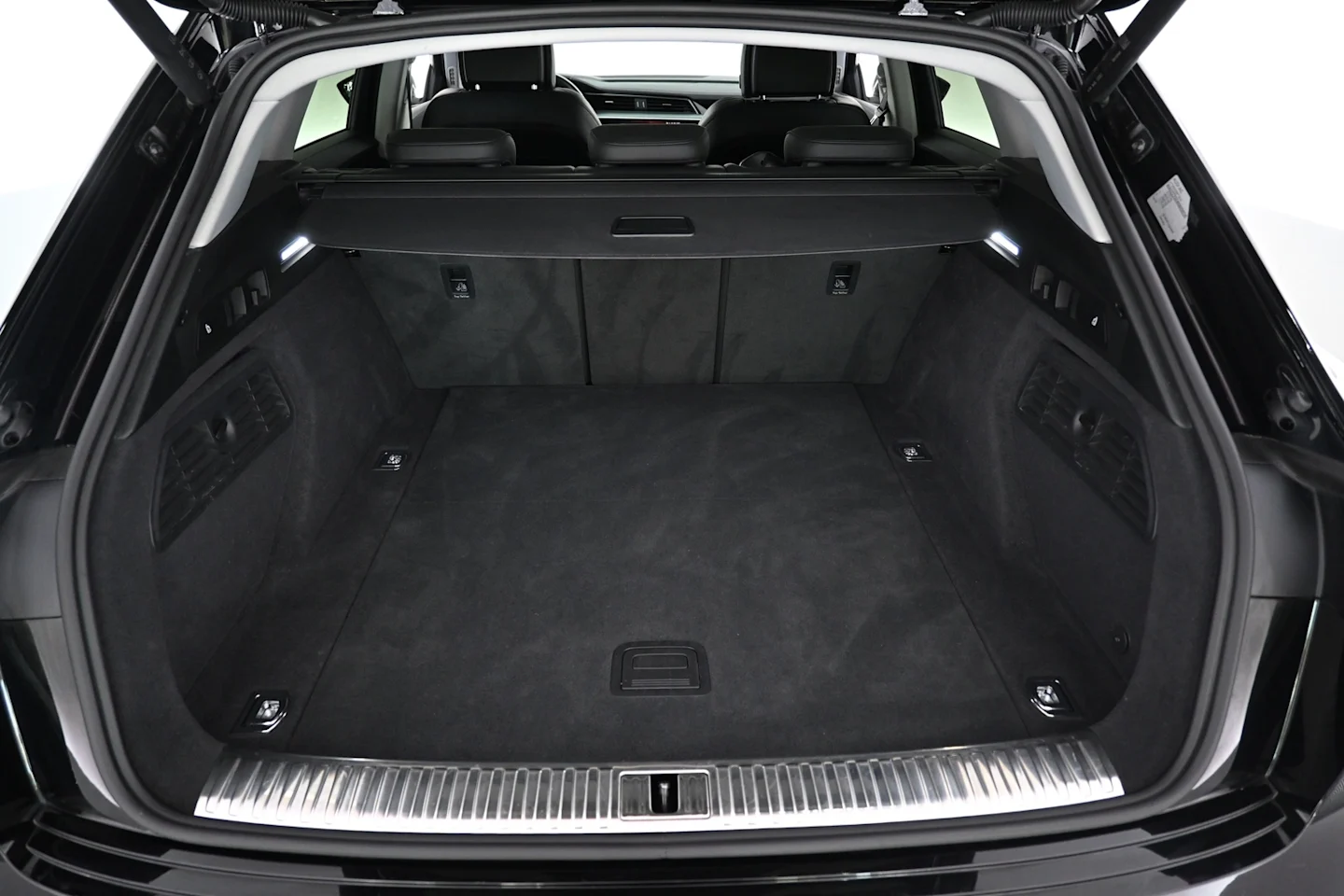 Car Image - 67RjePd5XGptkVH52yO1hM