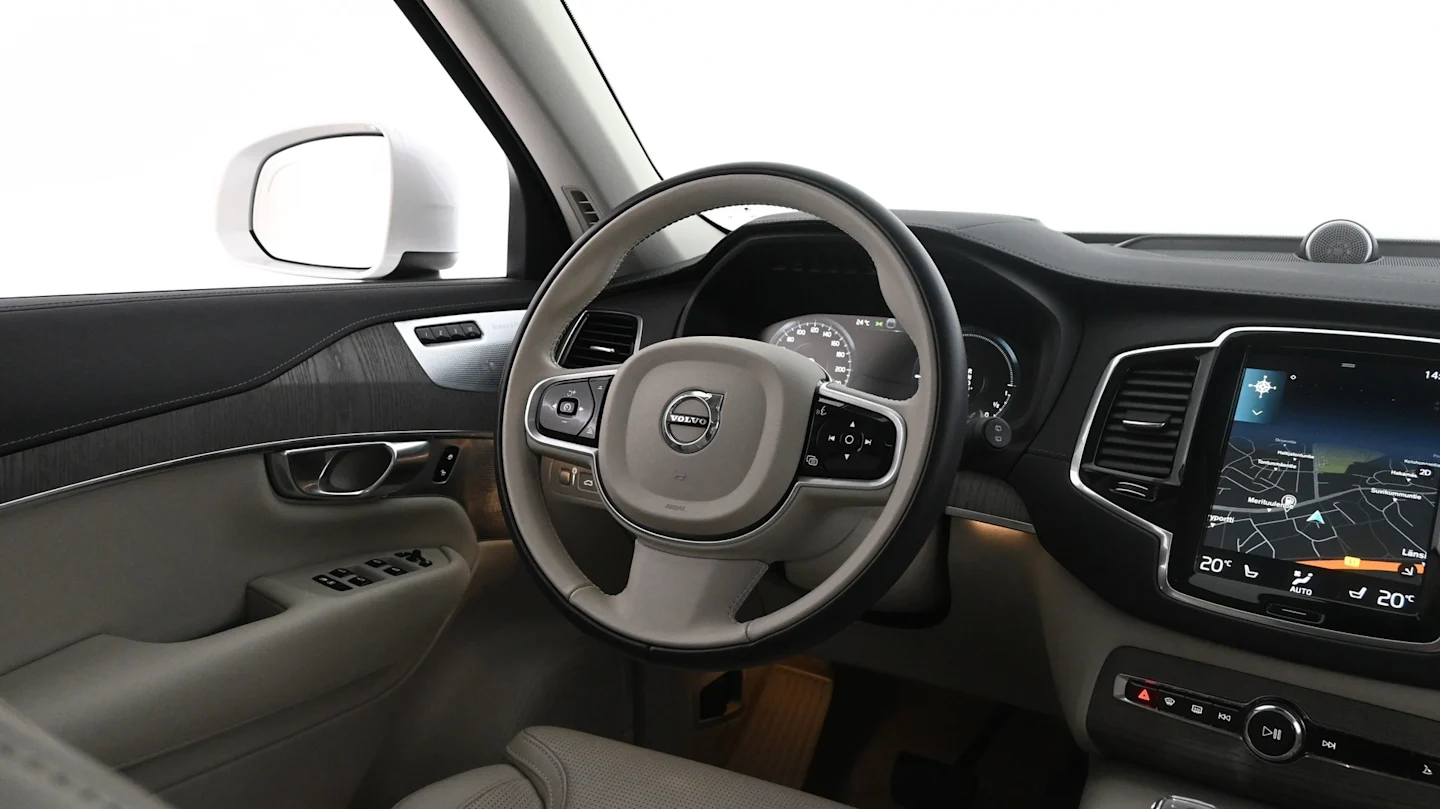 Car Image - 1uO82LuV8WuD8TvxIQ2VjJ