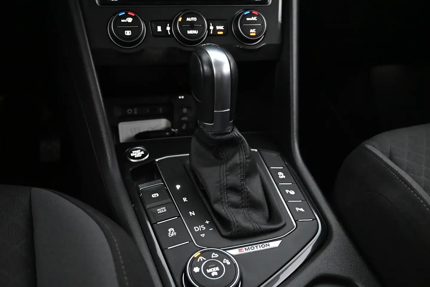 Car Image - 7JBRSnC2MQgP6xfamZeV2X
