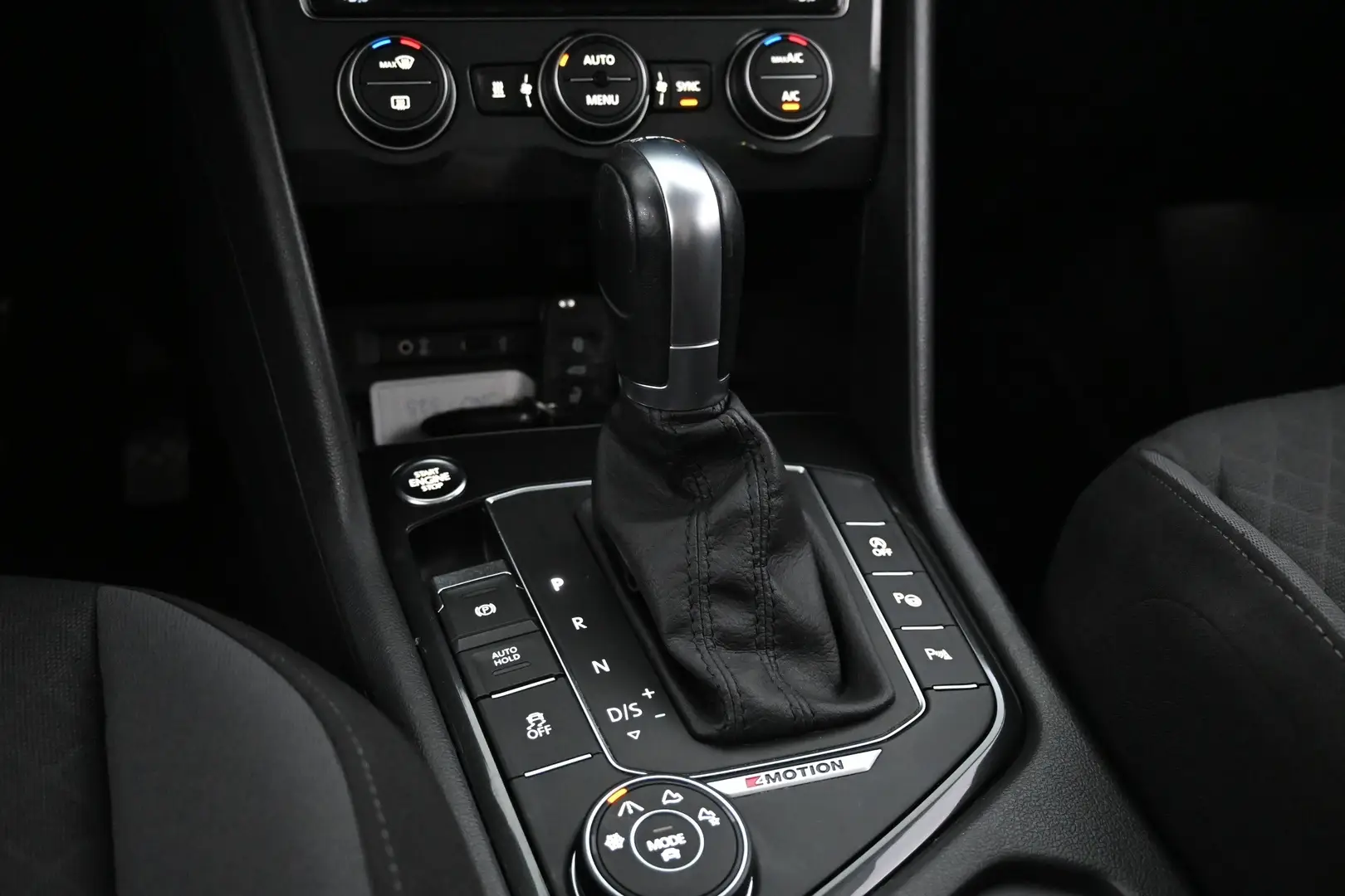 Car Image - 7JBRSnC2MQgP6xfamZeV2X