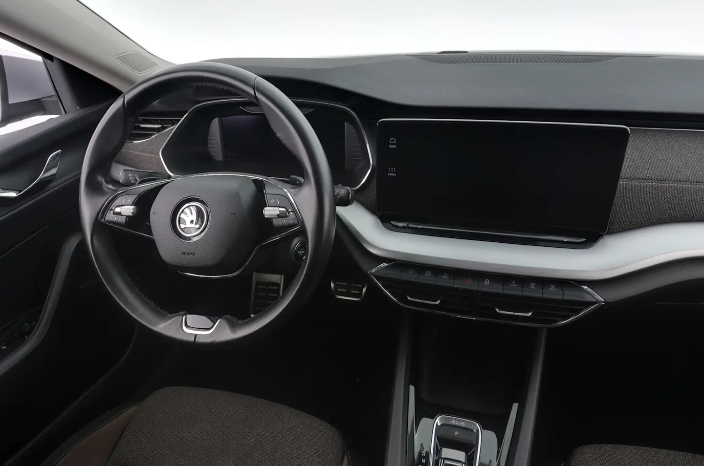 Car Image - UunPpROg0z6VOzF8VRda9