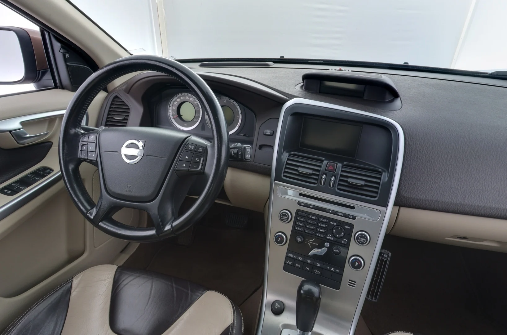 Car Image - uCUeUp8HjlQaRKyxf9Qwm