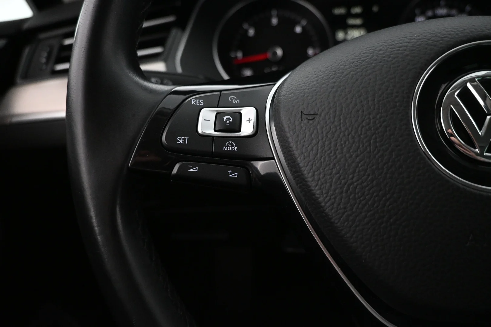 Car Image - 2YKdsQCKp1fusrx6NfcZPU