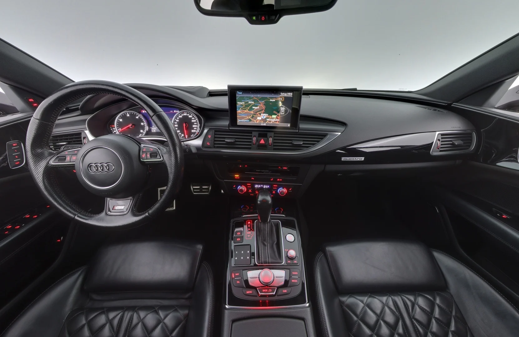 Car Image - 1KIWYy40vI8KJe6lNGoldi