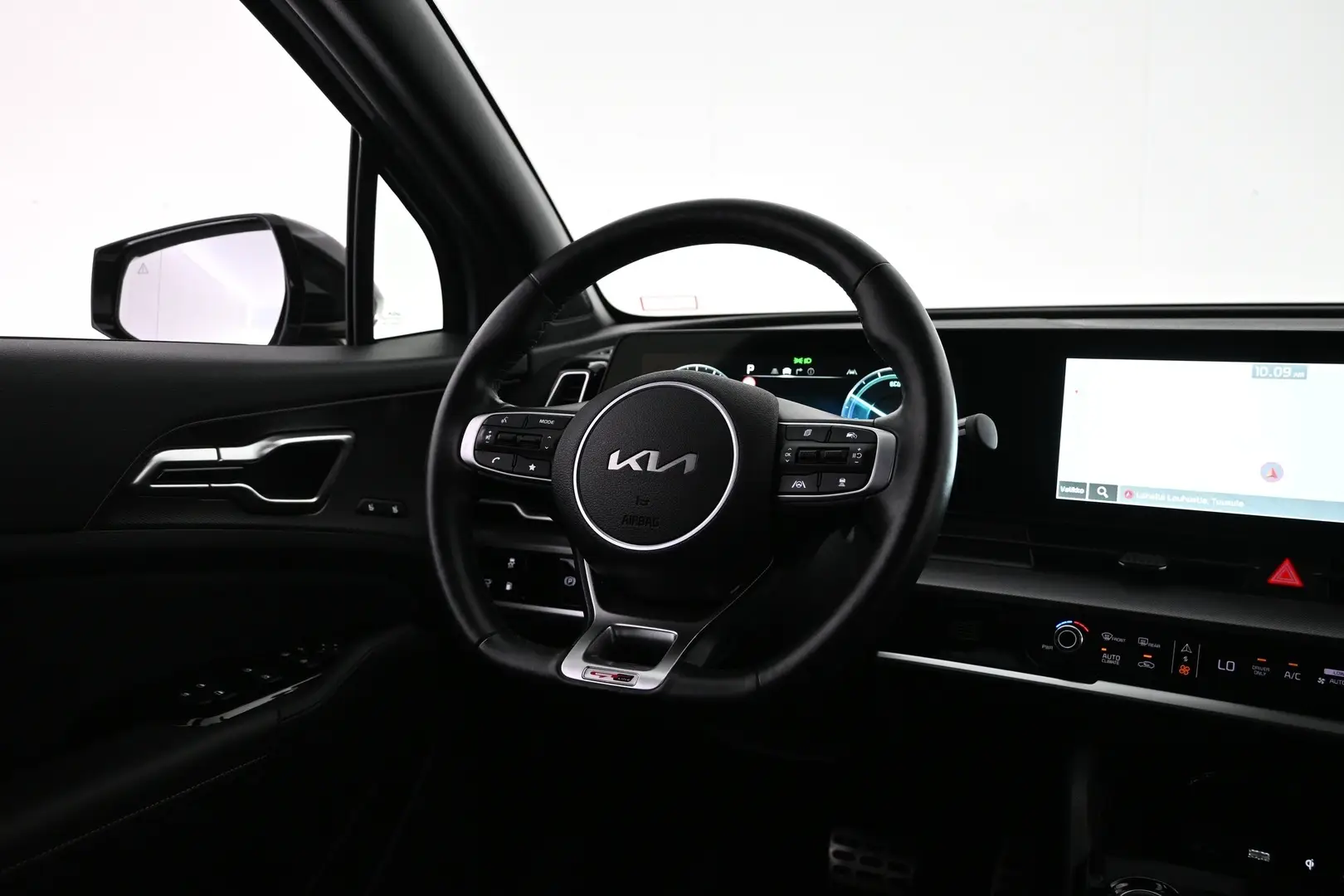 Car Image - 1yqdAczyaTzx3g9MVCuj0G
