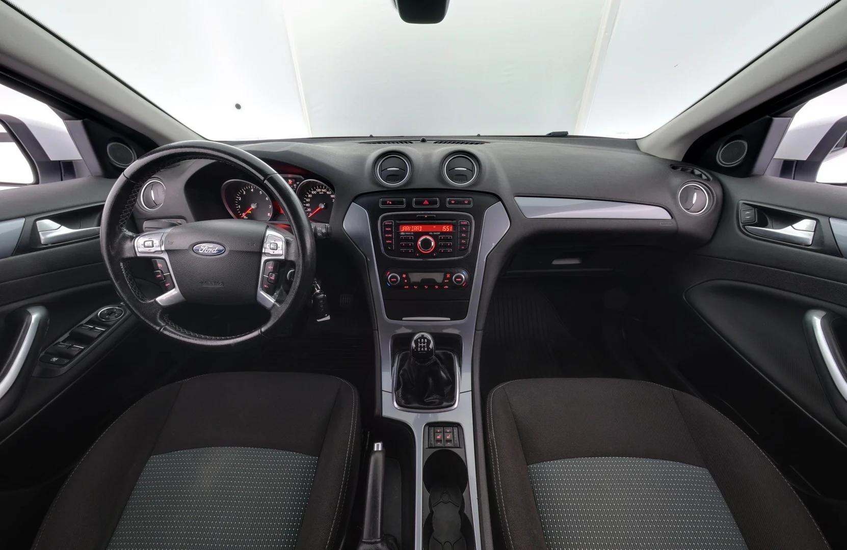 Car Image - 4hF0QaqVHpNd8p5kXKGtJR
