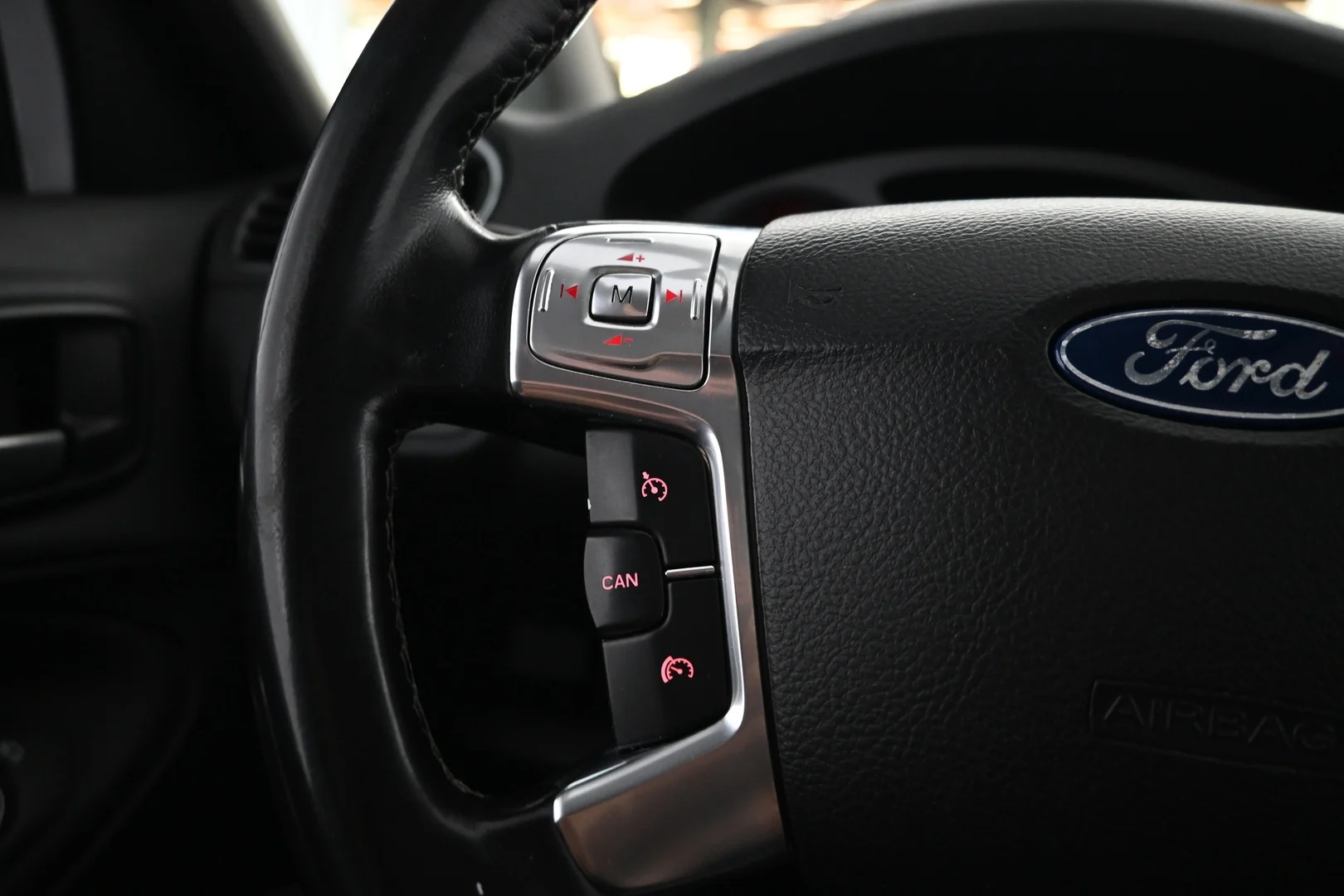 Car Image - 4lZomFJ7G52zX82Y9NWGrP