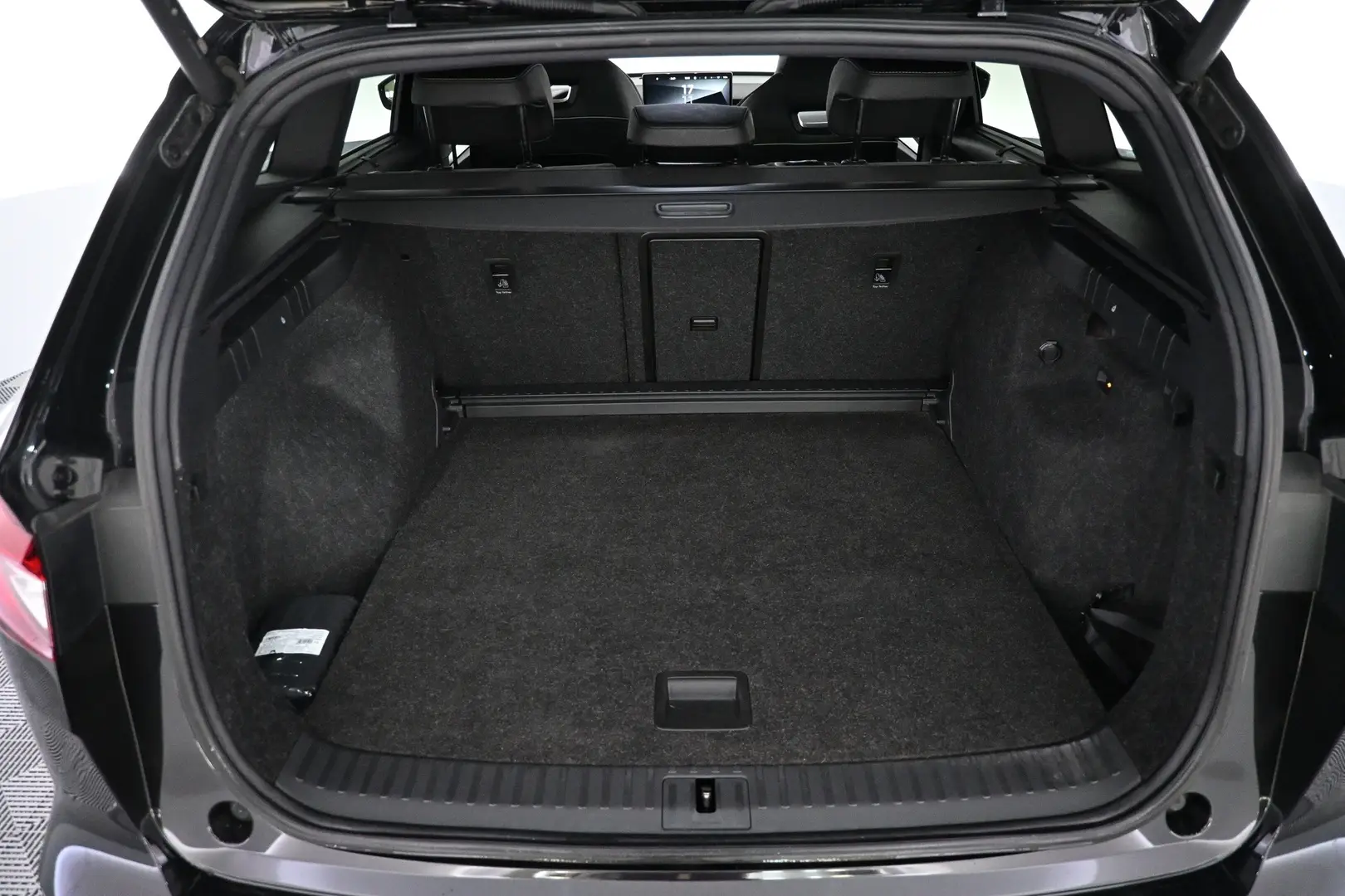 Car Image - 3W4ltdTkzK0NqUm9GenxMa
