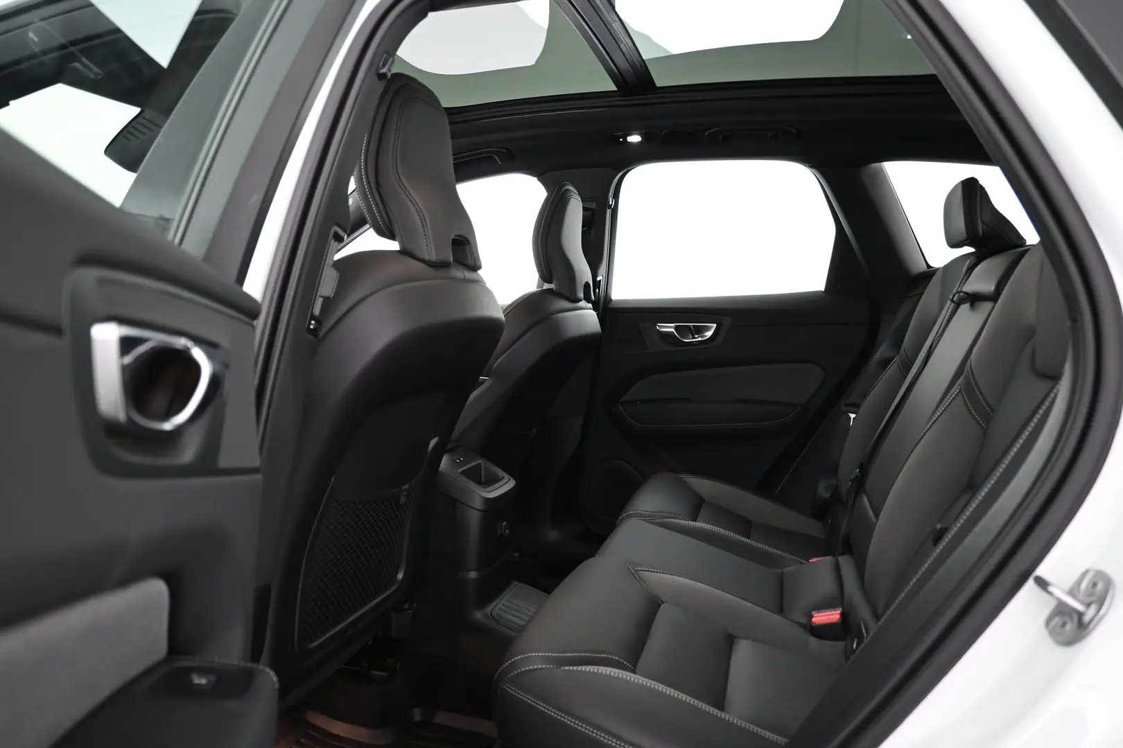 Car Image - KnEBwVBOOgVQD9JPne4L0