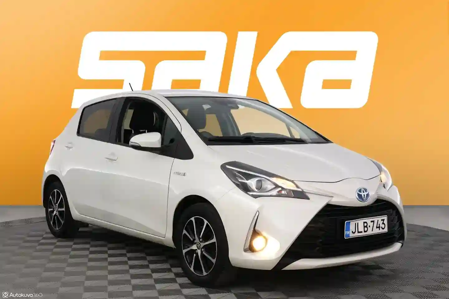 Car Image - kVxtlrVCa7sV8DR9rTwZ4