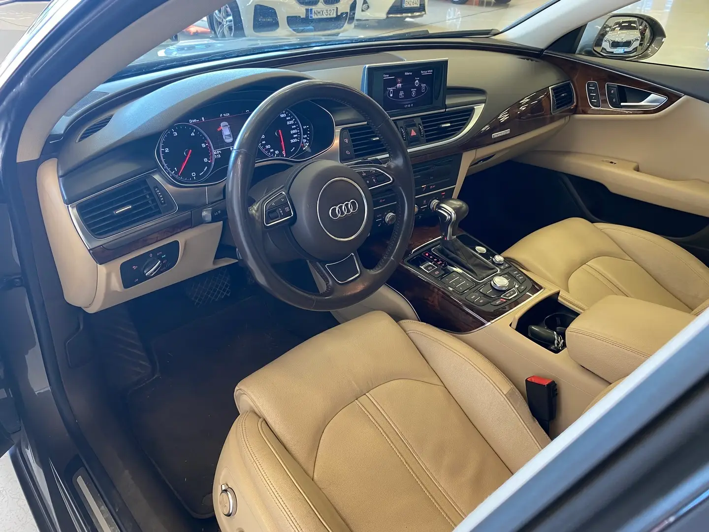 Car Image - 7Gj14O4VX36msYuf3JEw6K