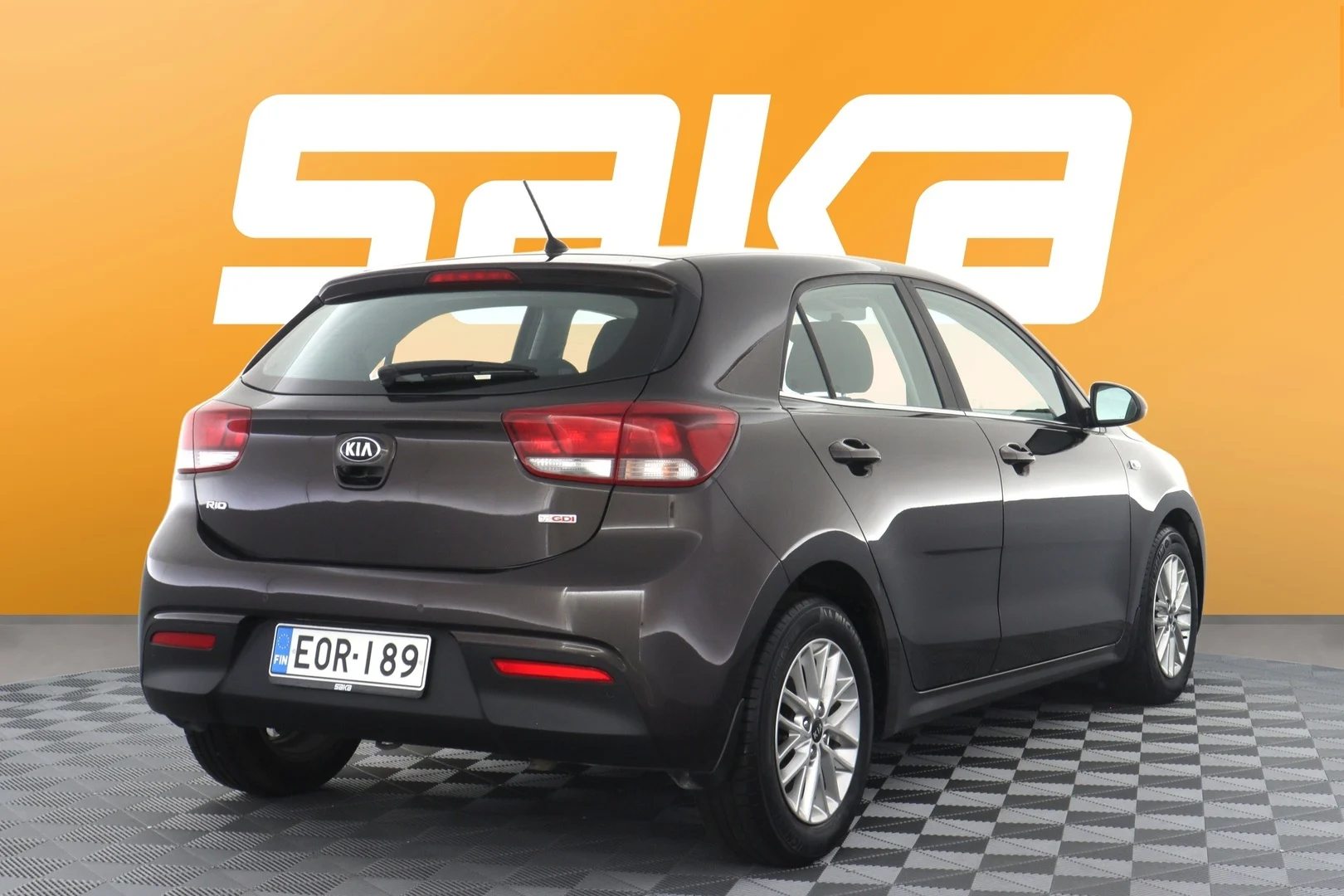 Car Image - qRmnxQs54oTBNyn8TorZa