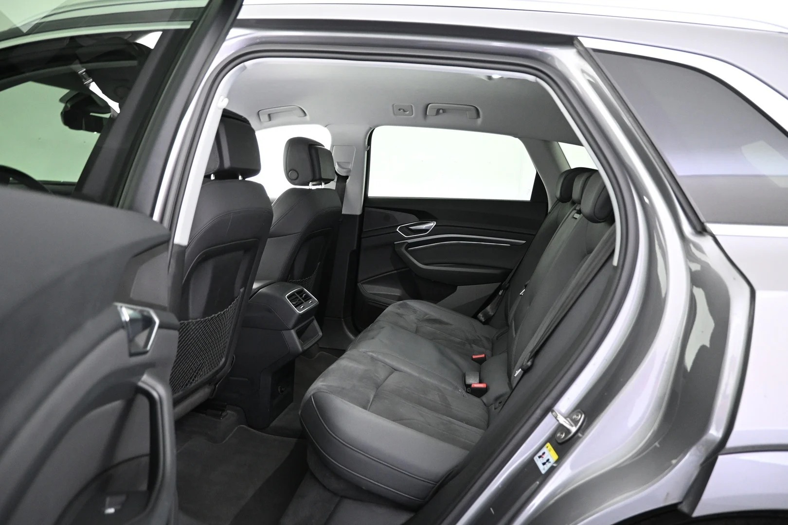 Car Image - 16WZds6VvmunPYdjbkvUDe