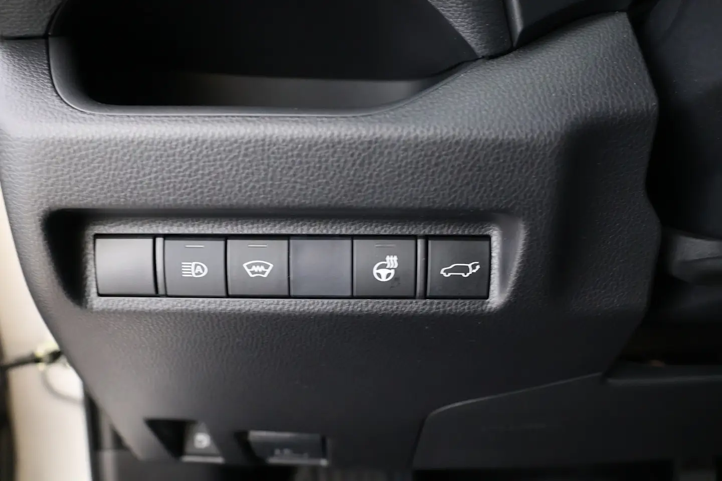 Car Image - 2YMyamGZWyl7HTgTlhQqxC