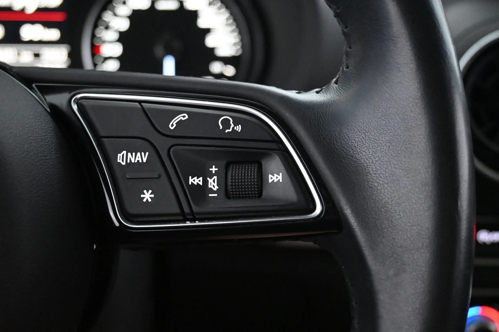 Car Image - 4MxS7hTw4DHG81ItsDxuoV