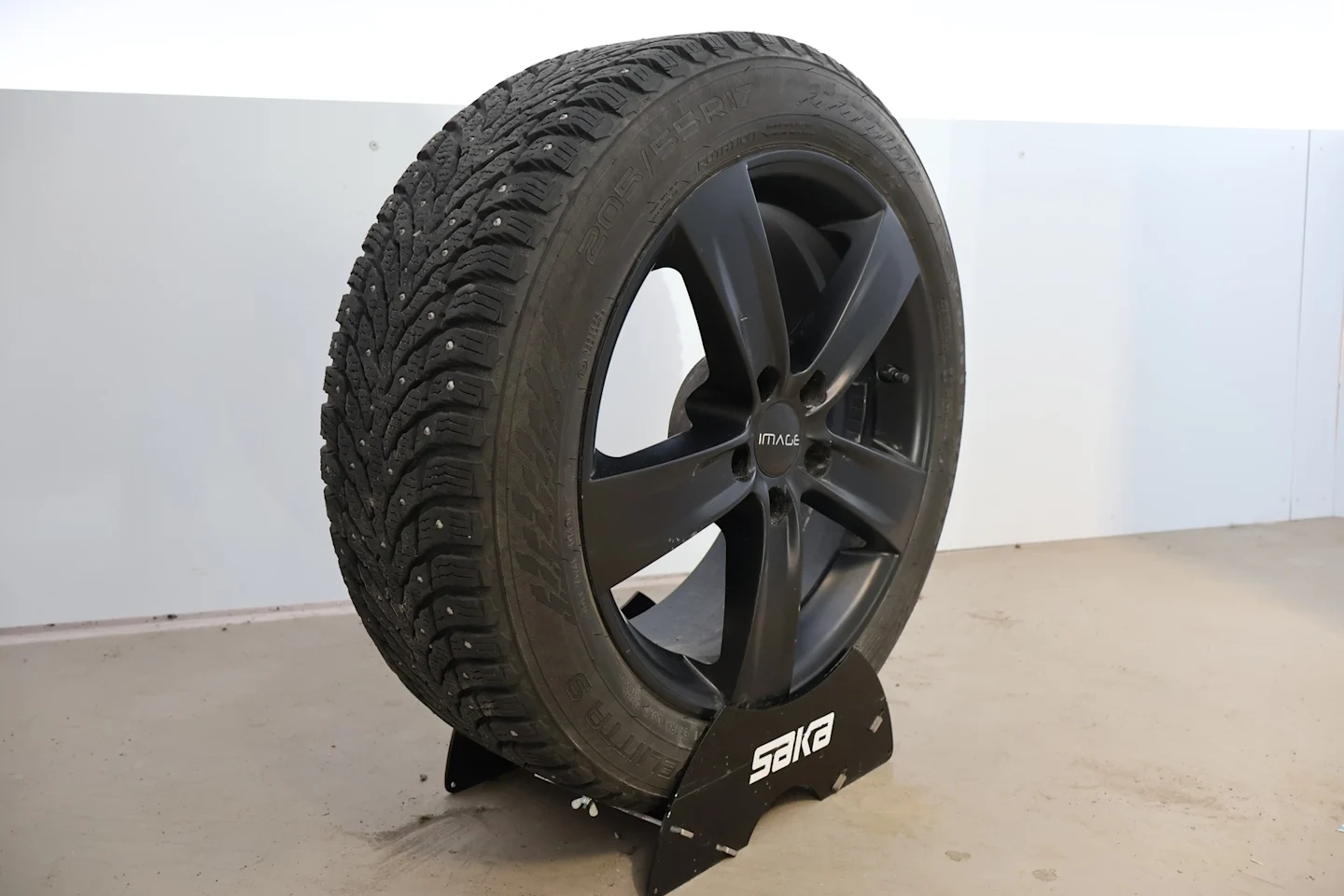 Car Image - 5d8V1sNlqx2HomBnT1xPdm