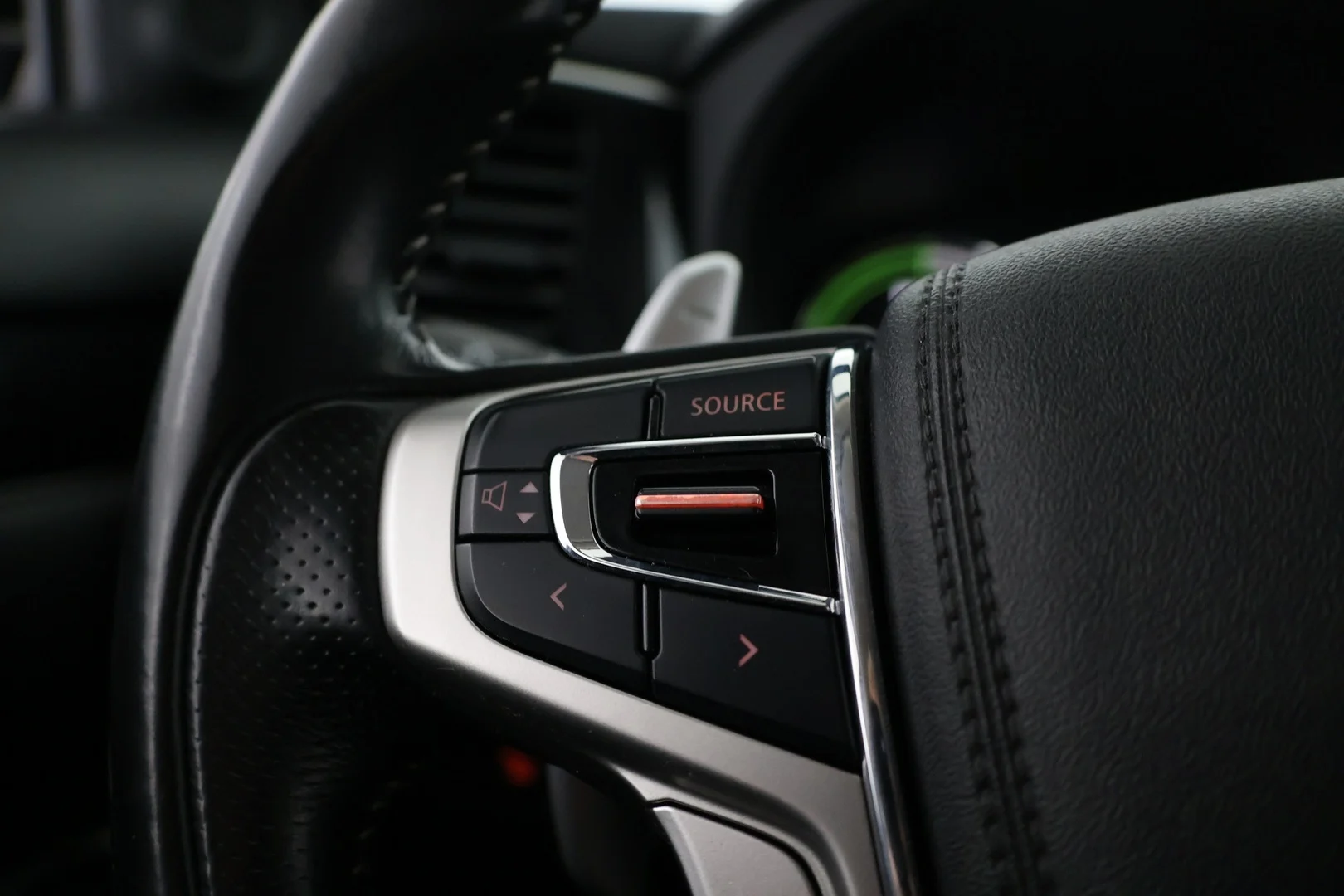 Car Image - 1IEOJLgWBRH12FKlw762pb