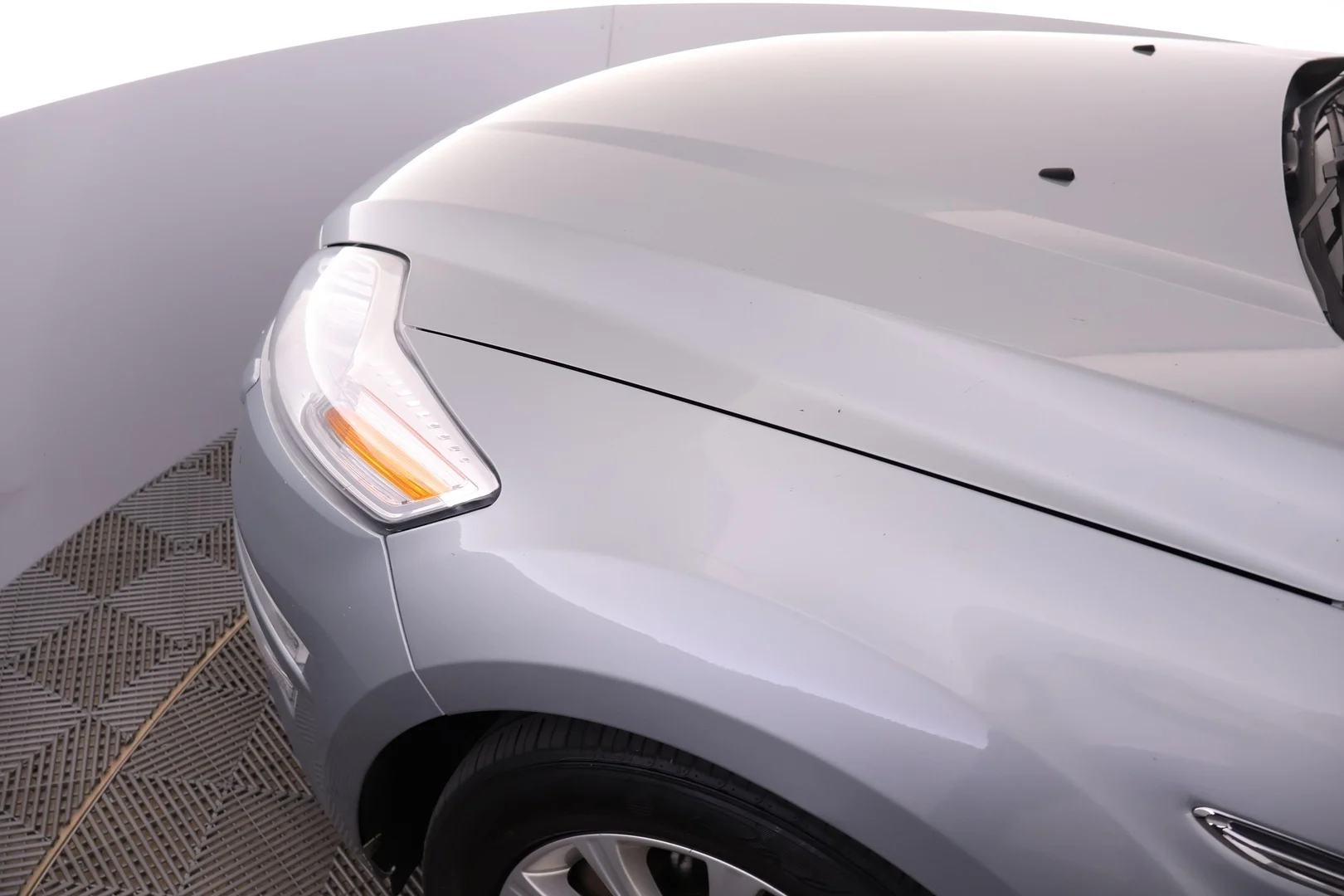 Car Image - vXcW9Znu7BZRGoNUyCR7F