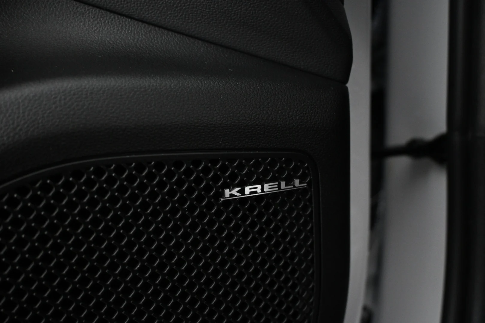 Car Image - wX2bSXeTbuqsNyJOjzAdz