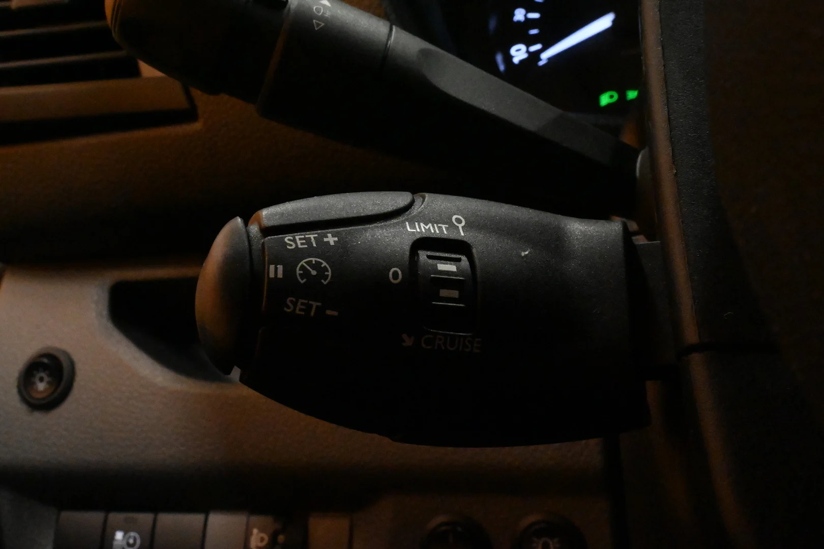 Car Image - 4vK5QodQ1gsqSD0IxmZIuc