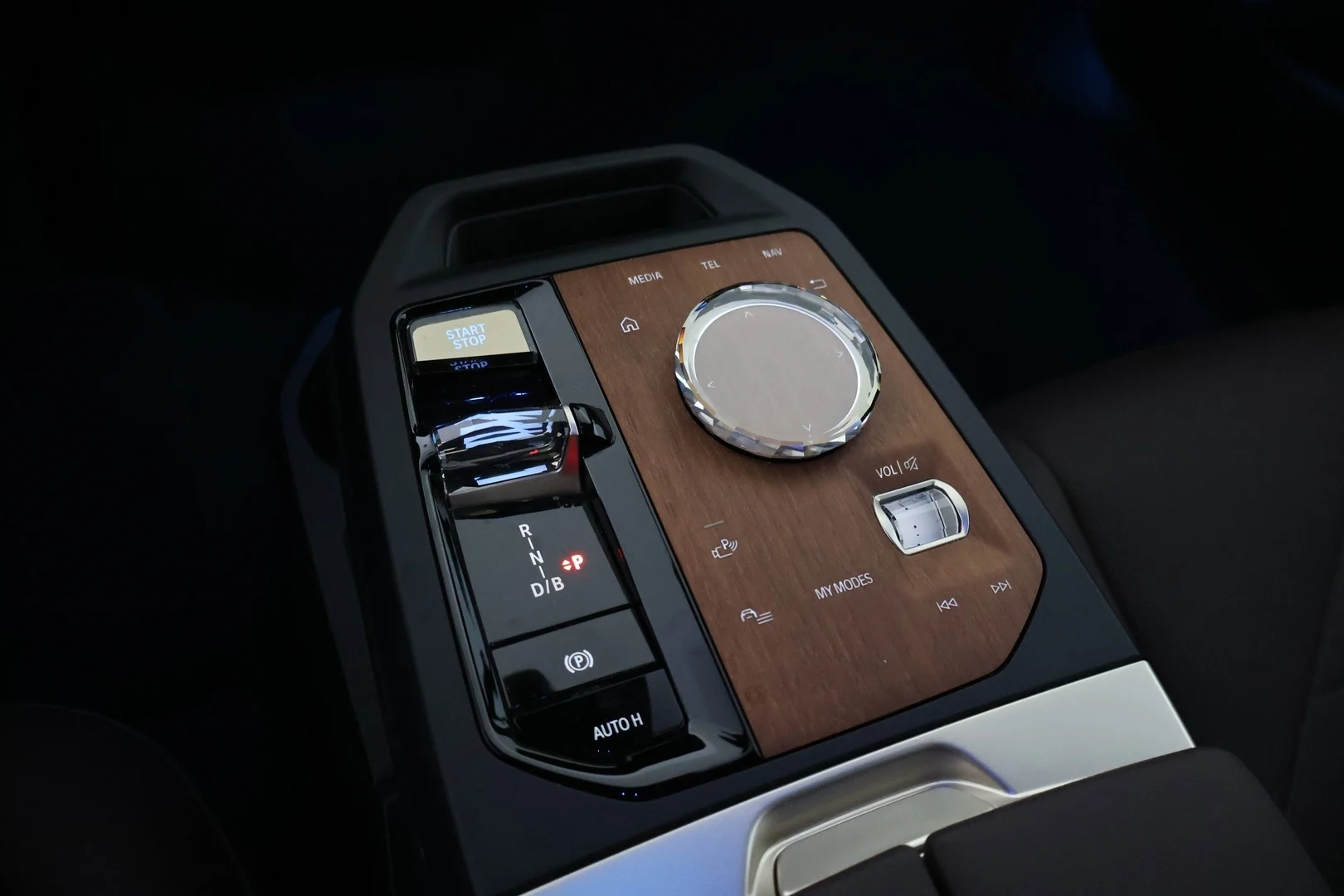 Car Image - 7491JuJIVOhm1fQvEp211V