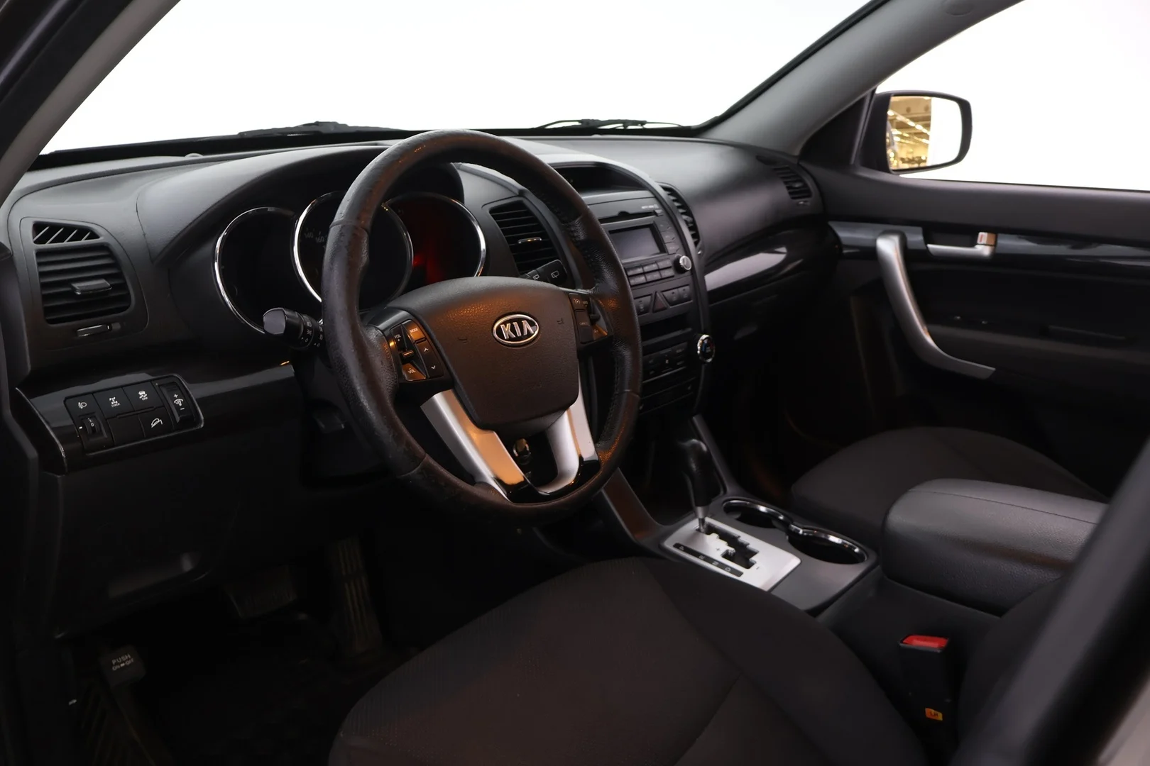 Car Image - 4U5YUhYt6j7iNenJgVWu73