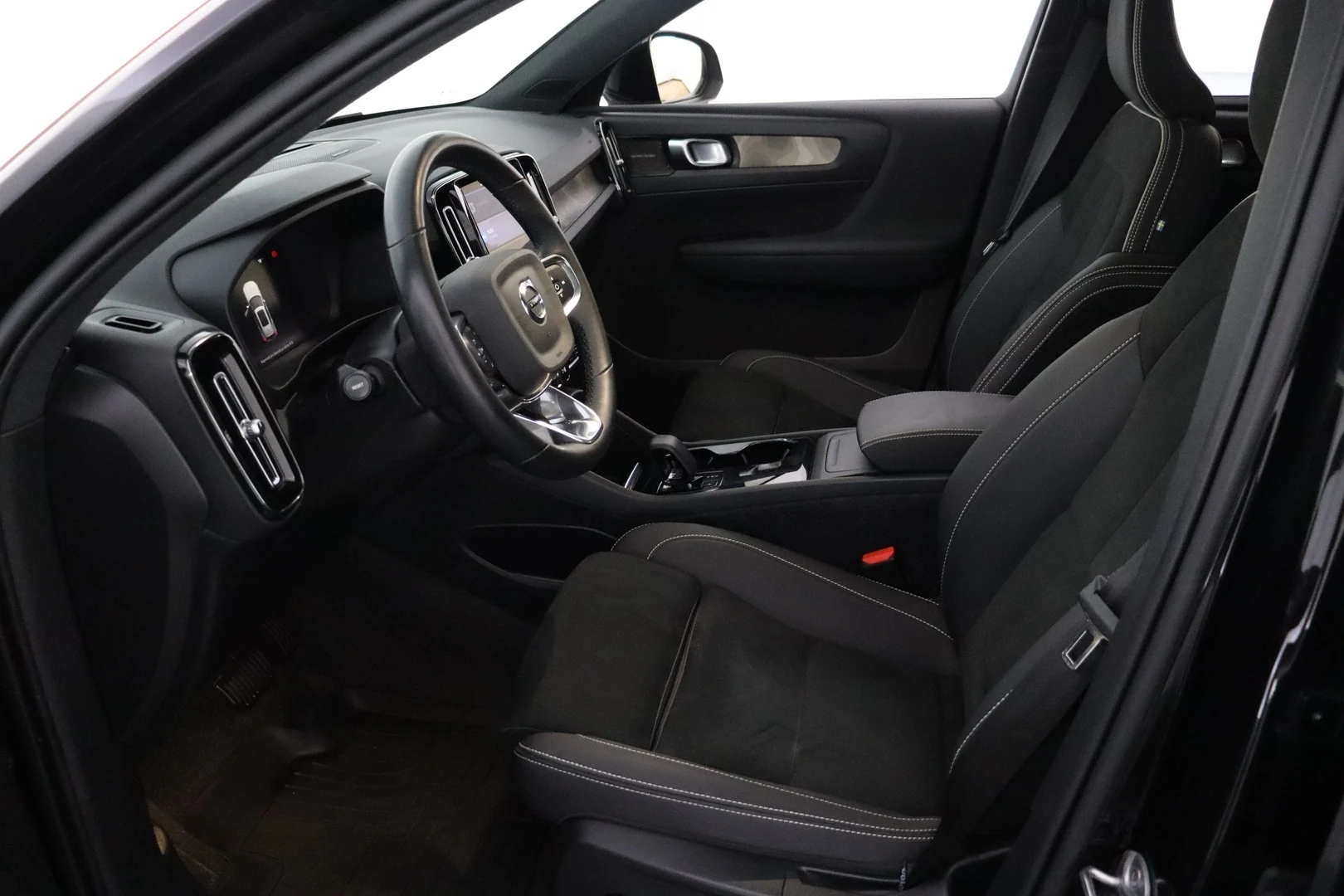 Car Image - 1C8BPQ1E1943FpjwwGCuce