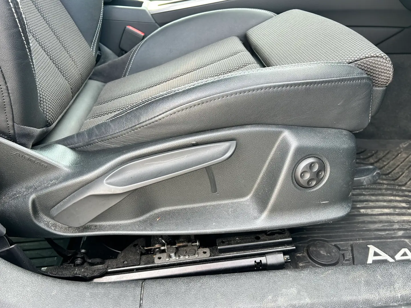 Car Image - 3s9KHOSGwEZlXOS6rZ0gsH