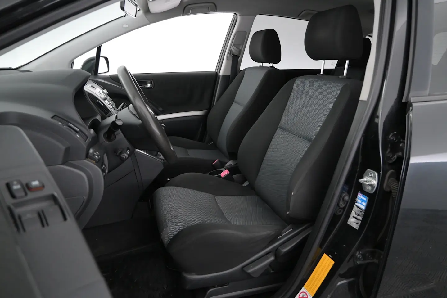 Car Image - 3eN5zLNMneXeRv0qK3Ois