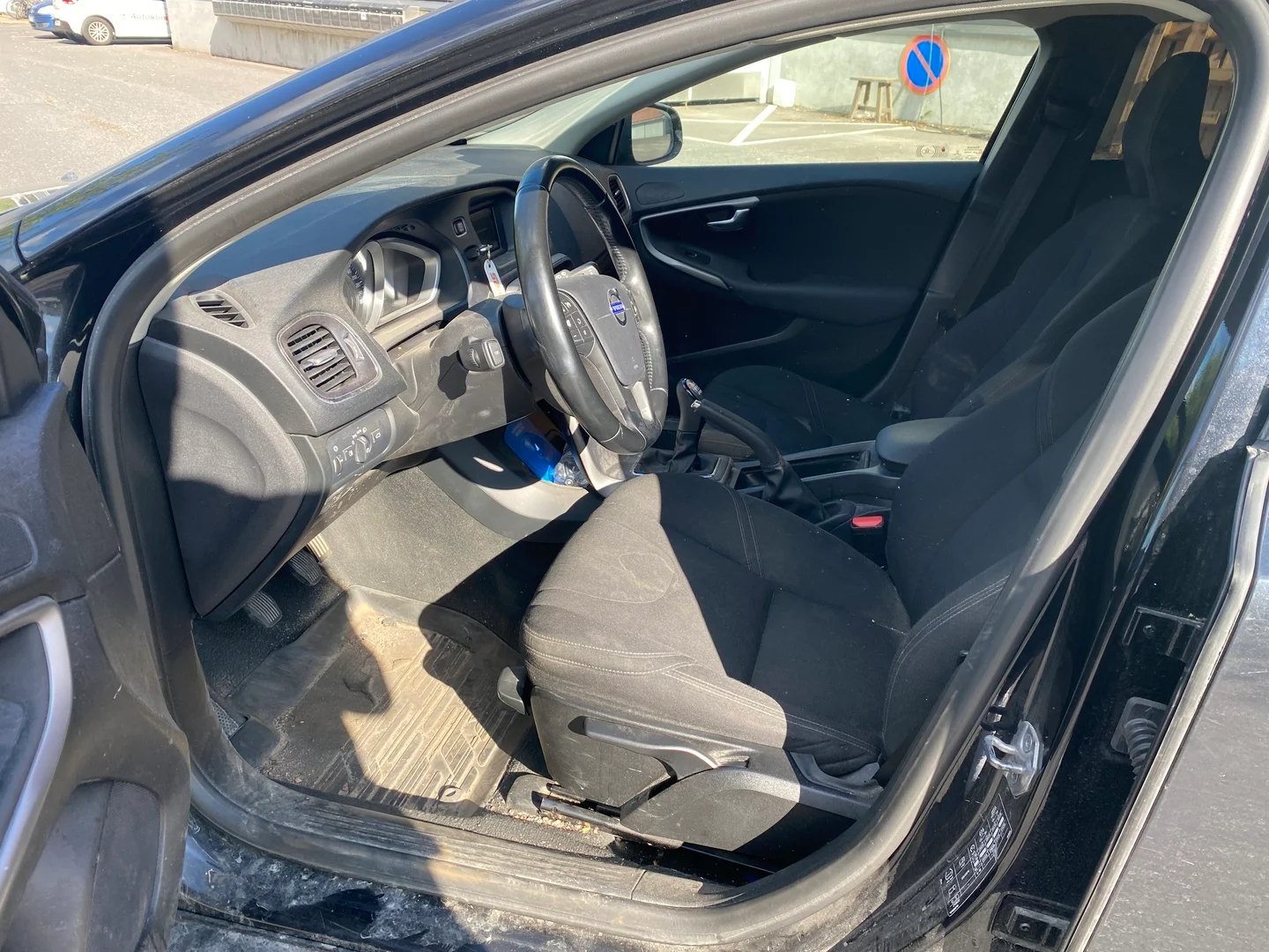 Car Image - 6W6KbuzUeoZghQhEvRnjEL